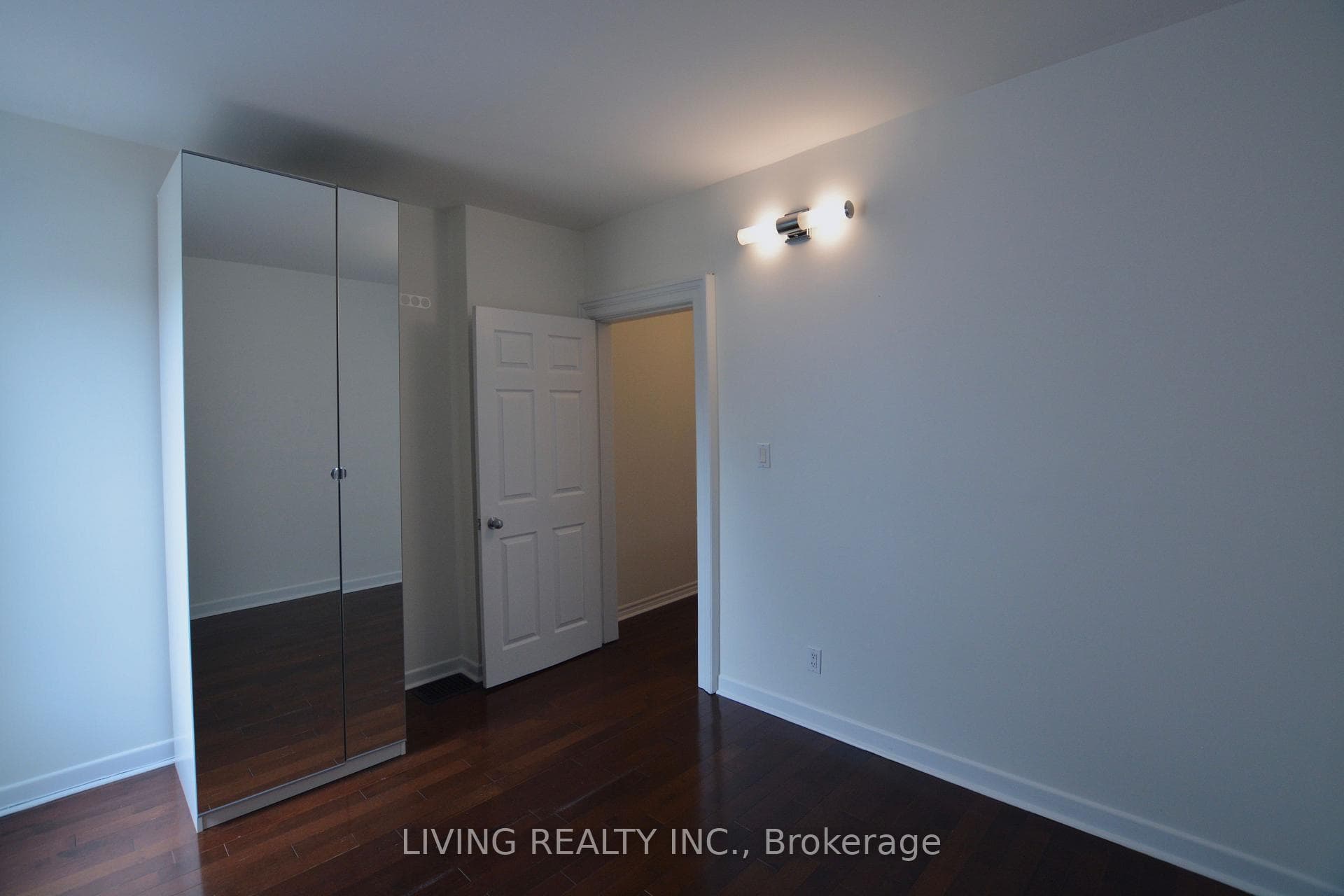 176 Broadview Avenue Unit 2nd Fl photo 6