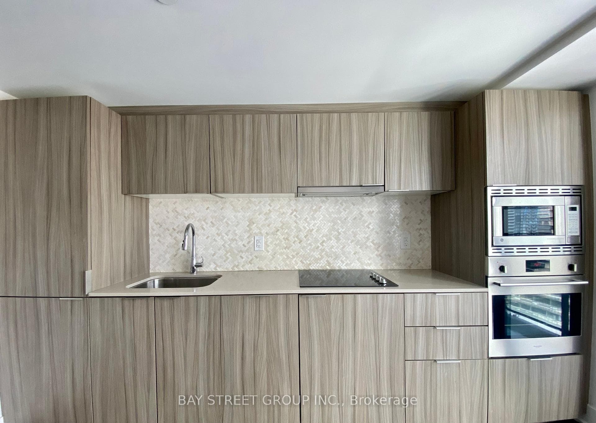 955 Bay Street Unit 1702 photo 9