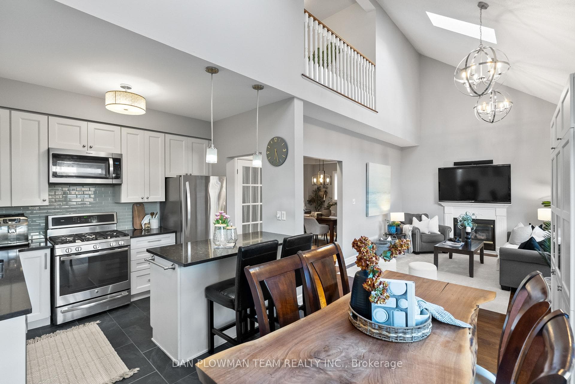 63 Scadding Avenue photo 12
