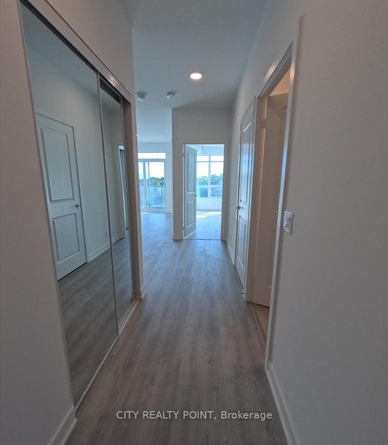 30 Upper Mall Way Unit 415 photo 3