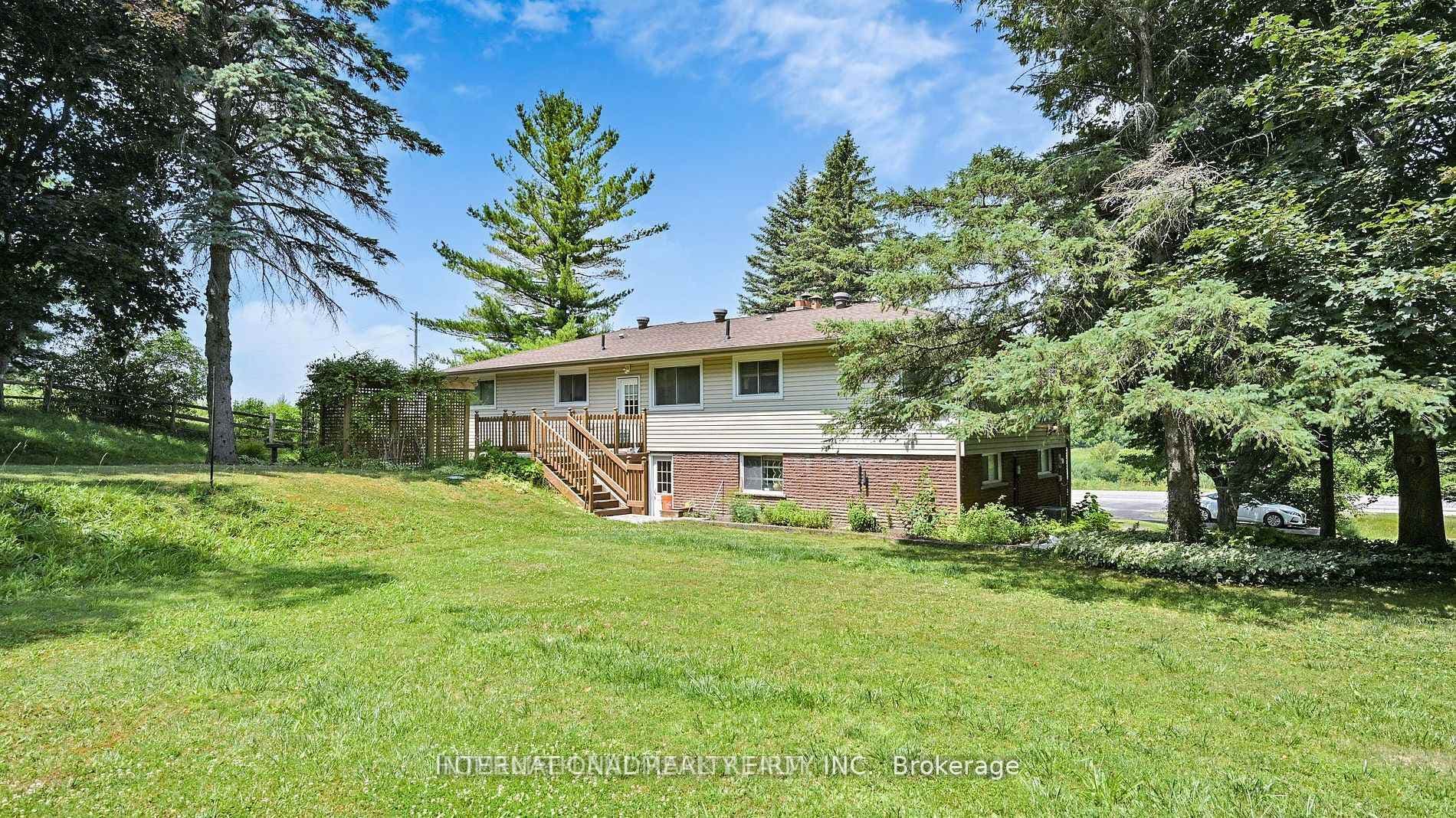 1093 Queensville Side Road photo 15