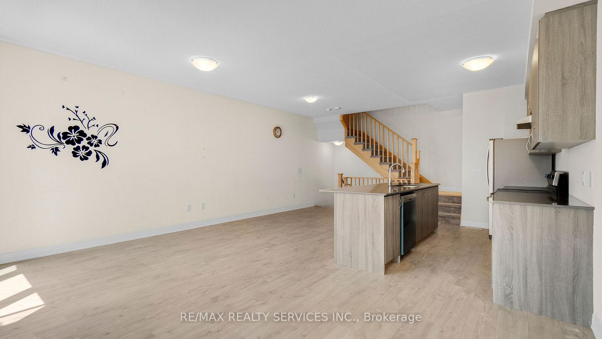 585 Colborne Street Unit 804 photo 7