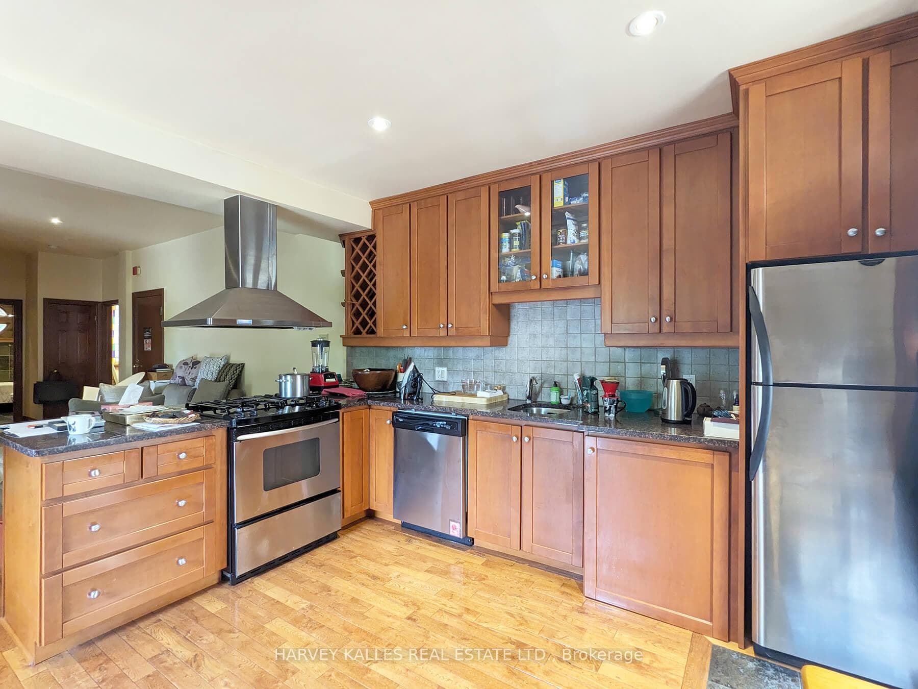 37 Metcalfe Street Unit 4 photo 7