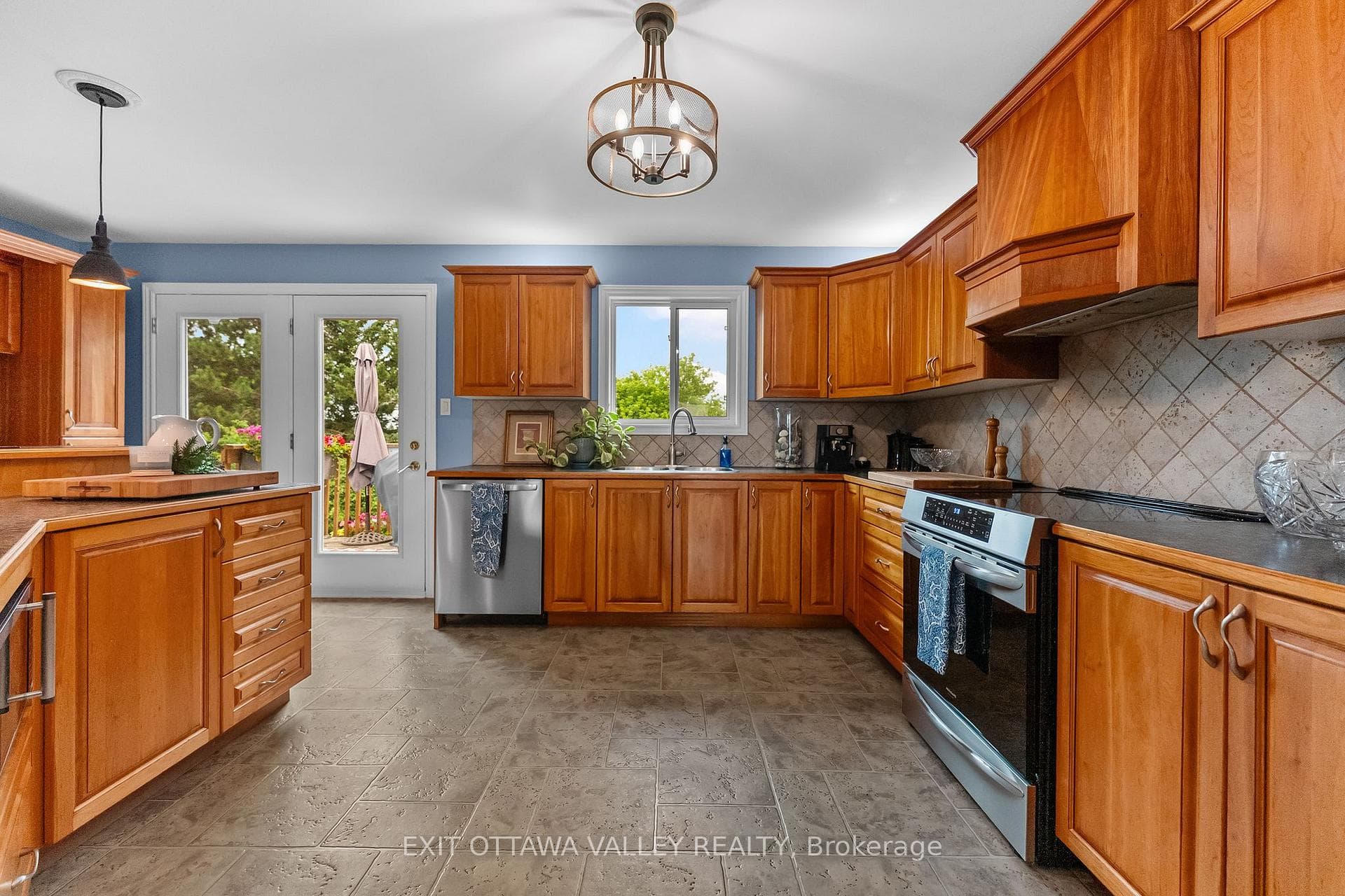 62 Meadowview Drive photo 12