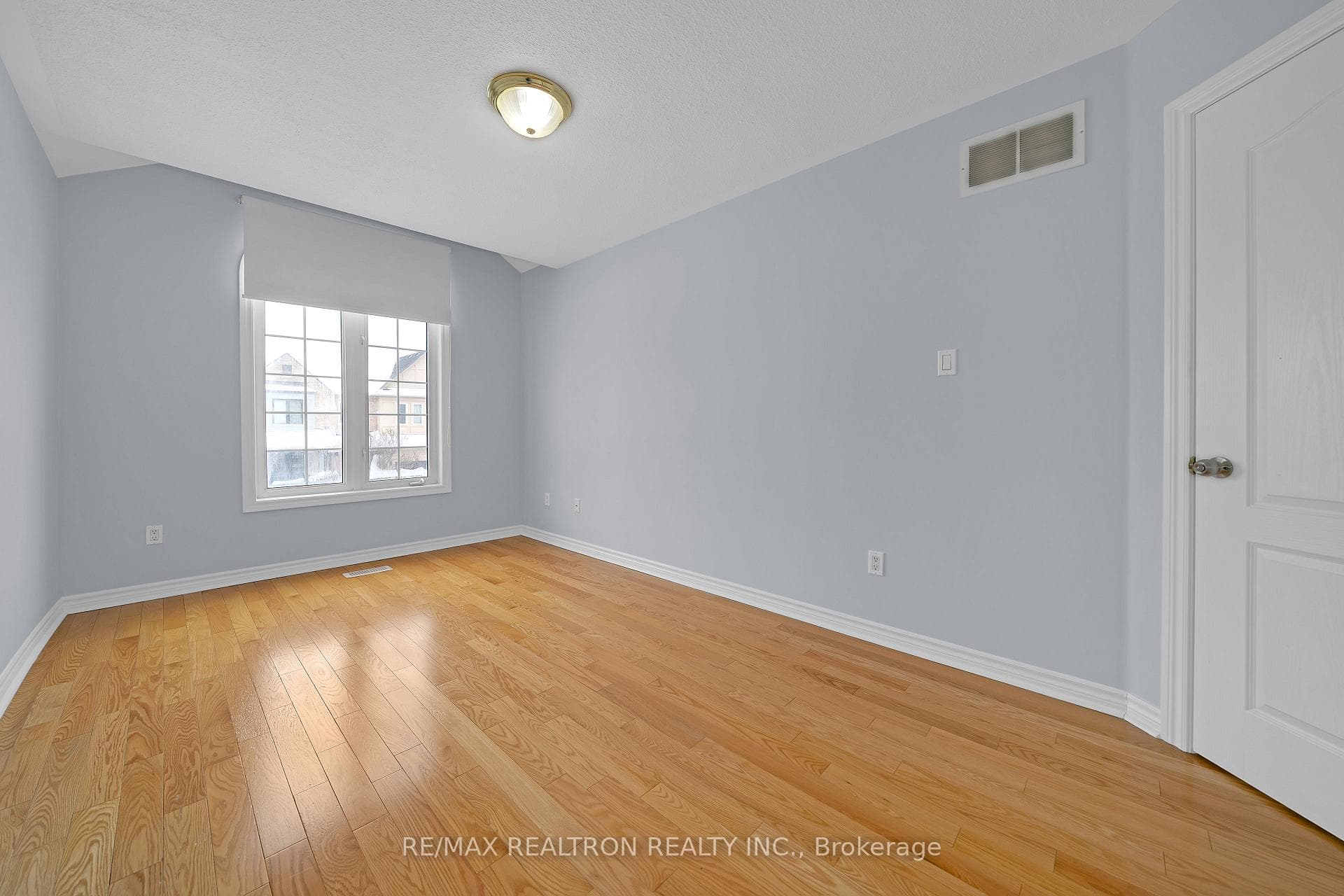 28 Daniel Reaman Crescent photo 26