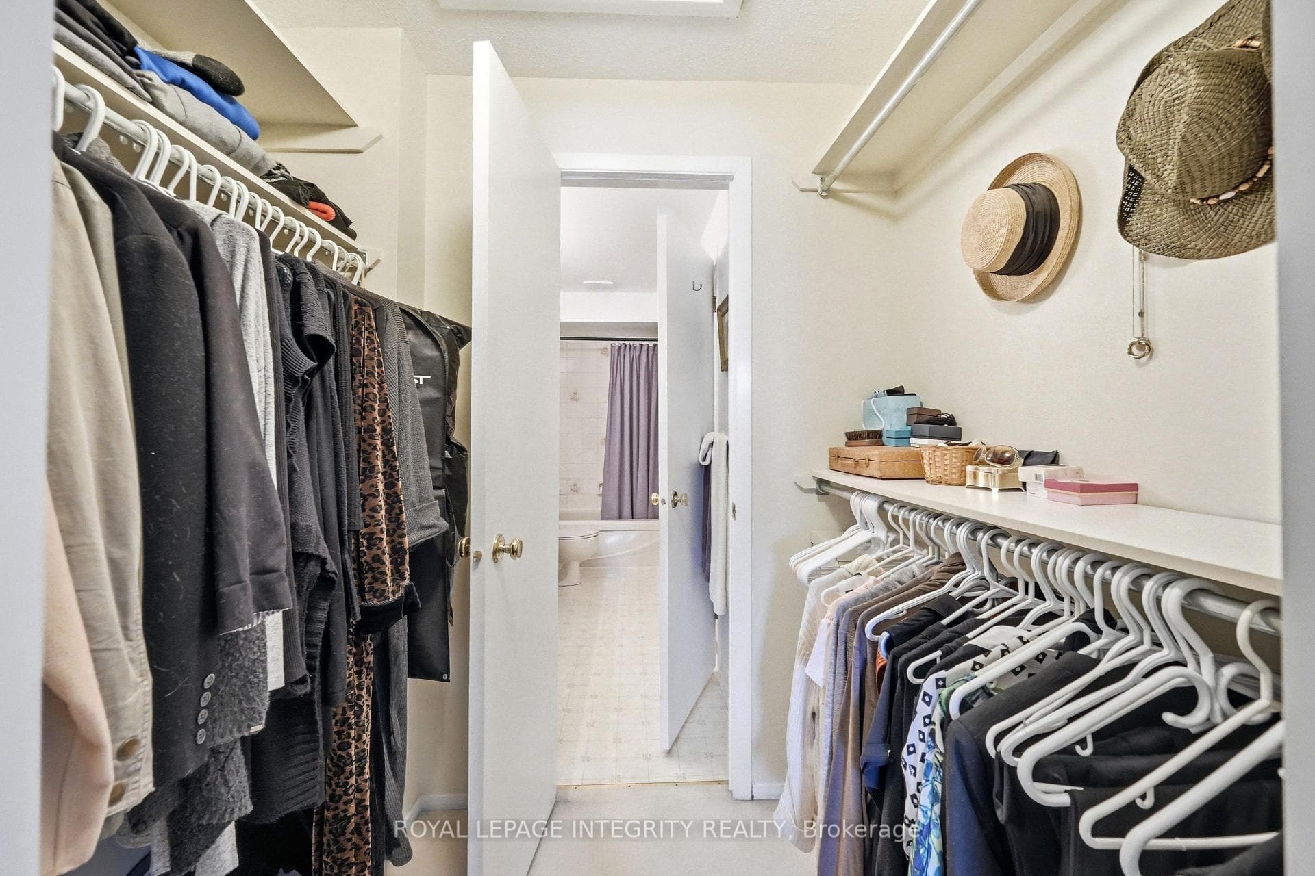545 Canteval Terrace Unit 110 photo 22