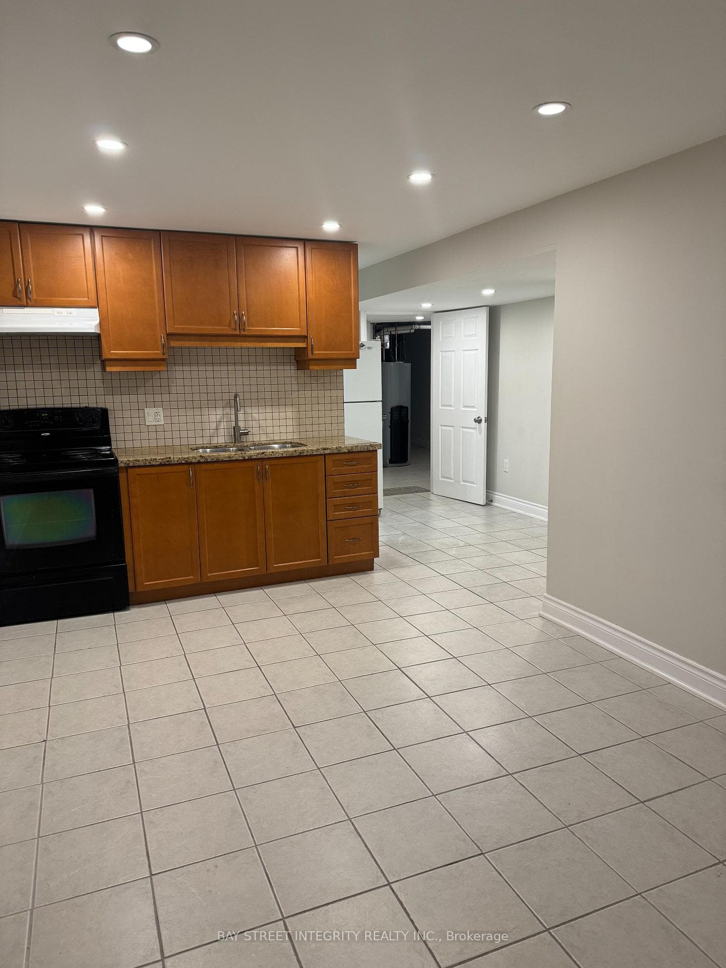 54 Clearmeadow Boulevard photo 5