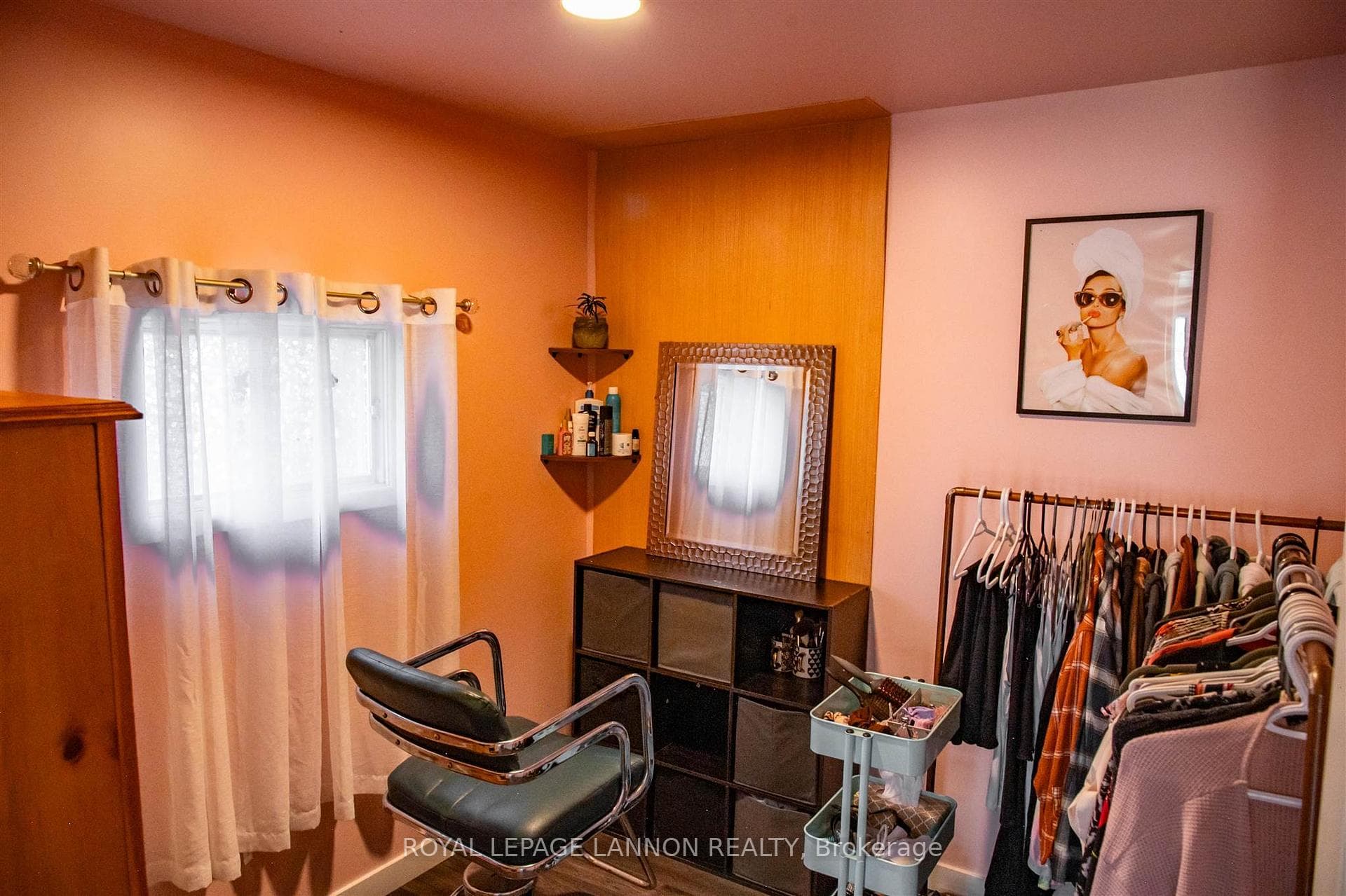 37 Velva Avenue photo 11