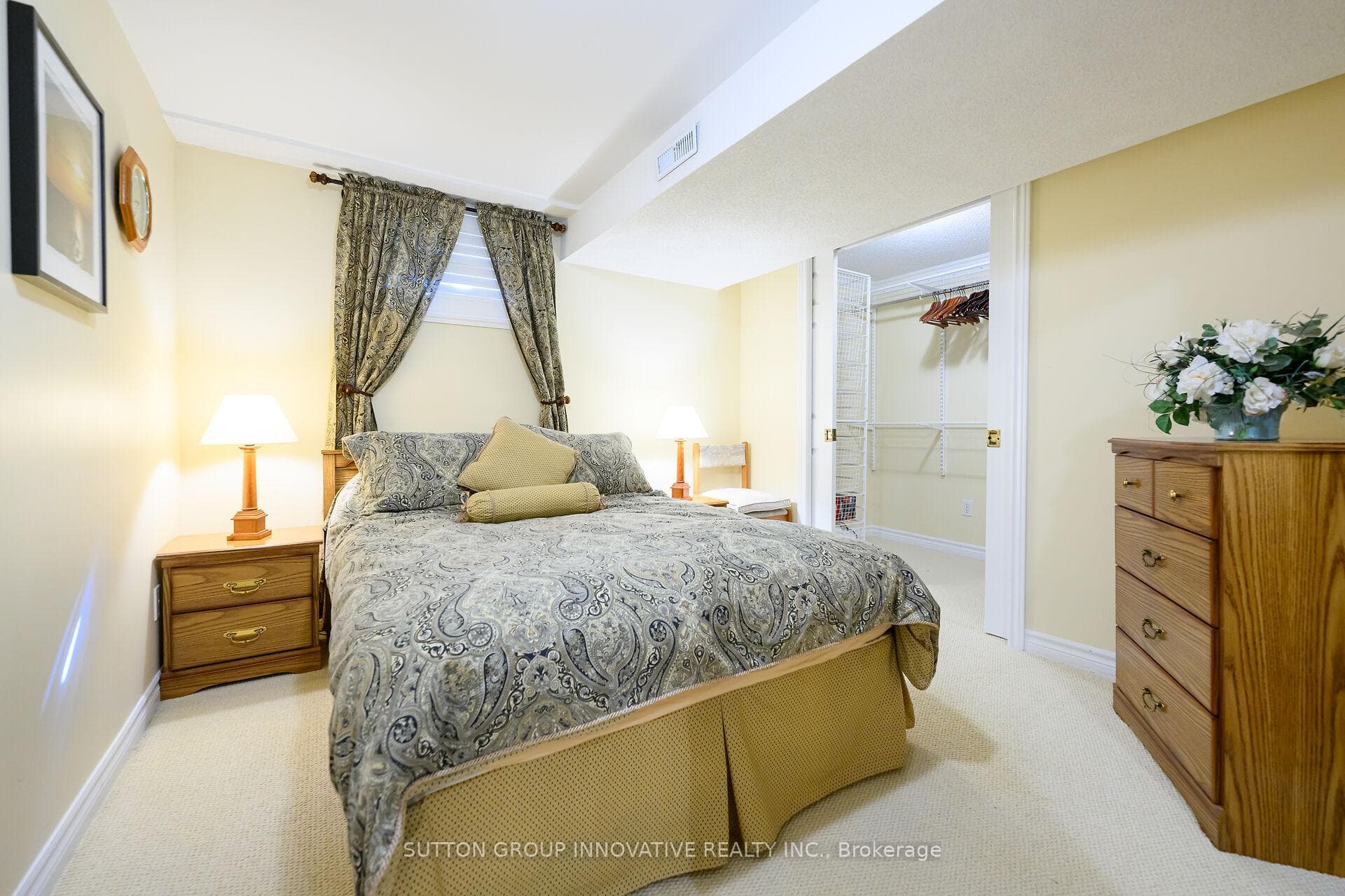38 Lakegate Drive photo 32