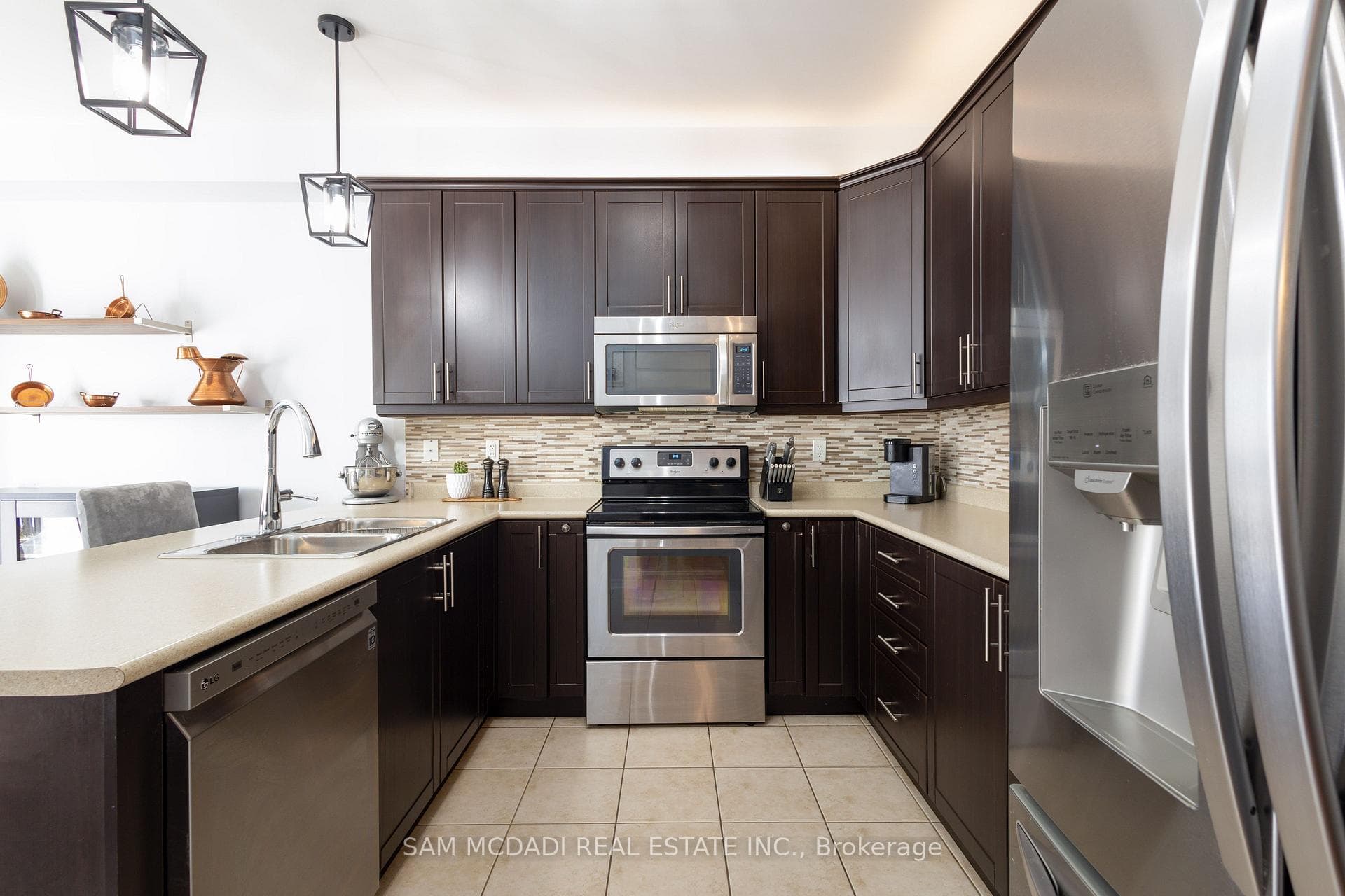 105 Anderson Road photo 11