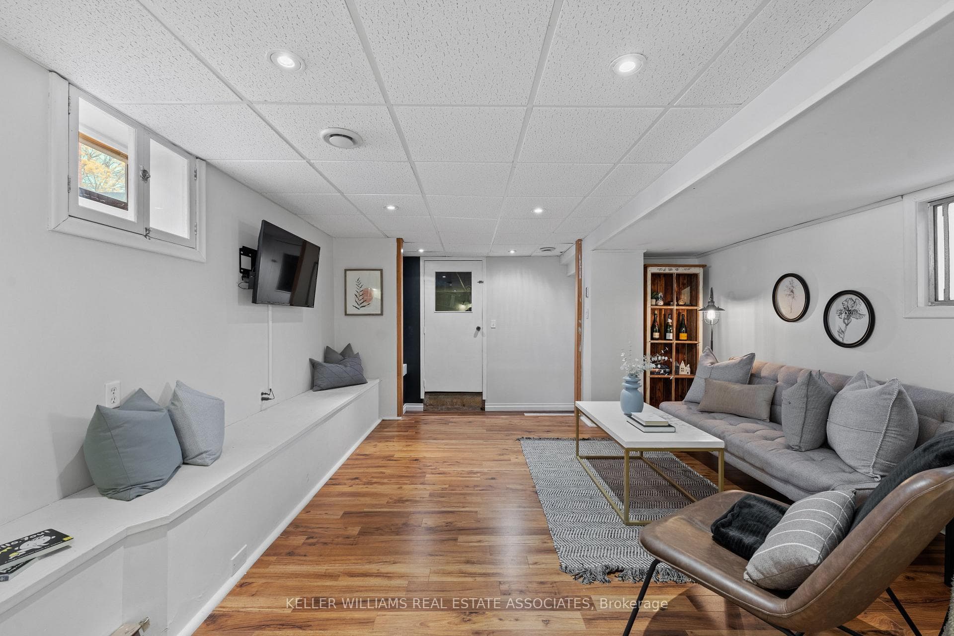 631 Somerville Avenue photo 29