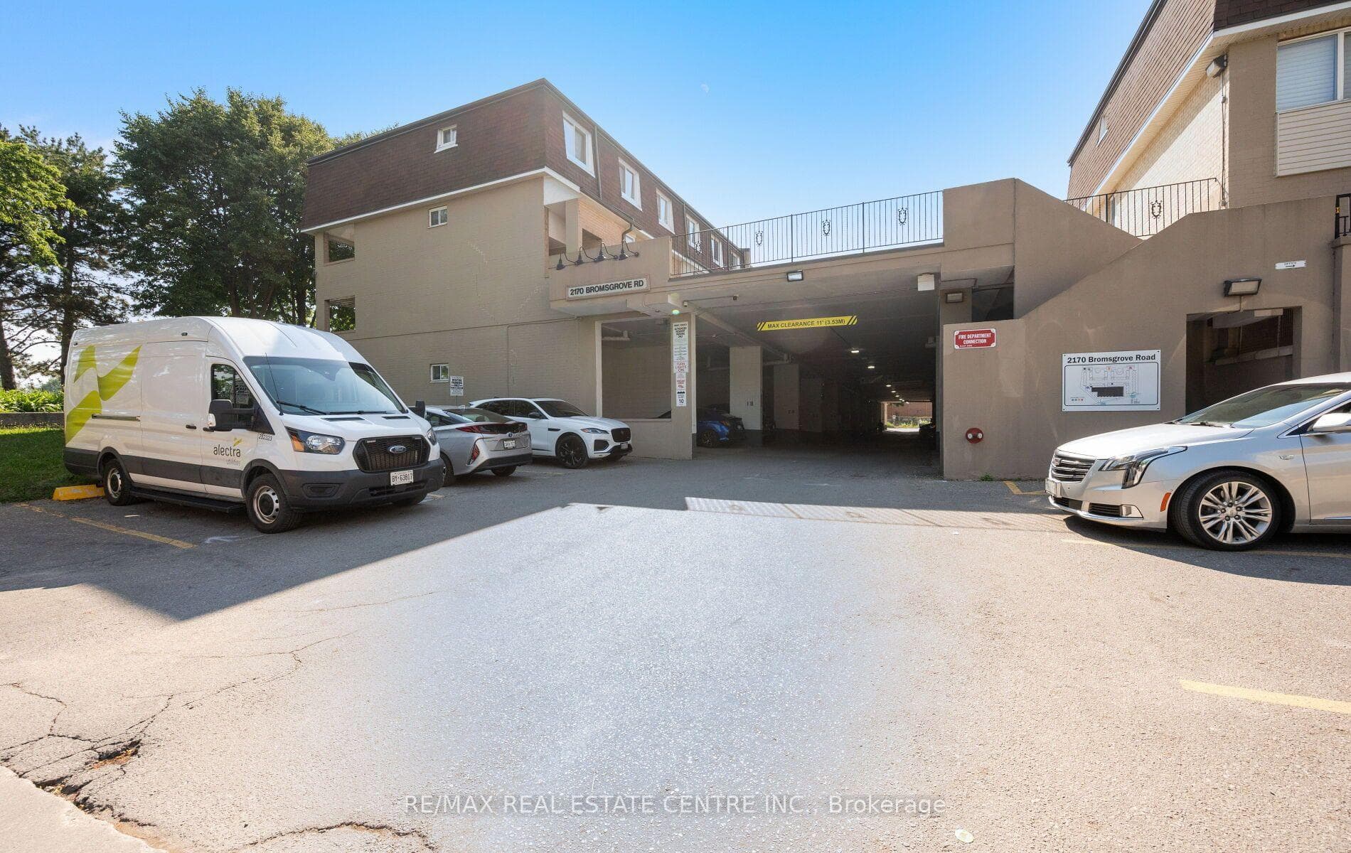 2170 Bromsgrove Road Unit 2 photo 32