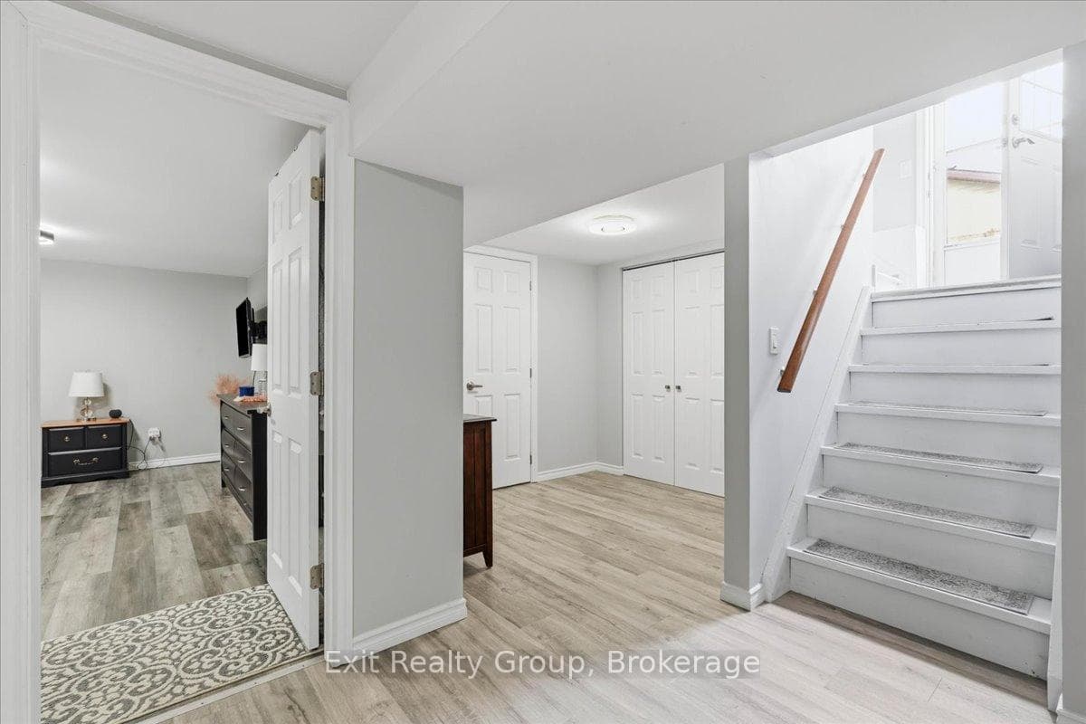 51 Sidney Road photo 22