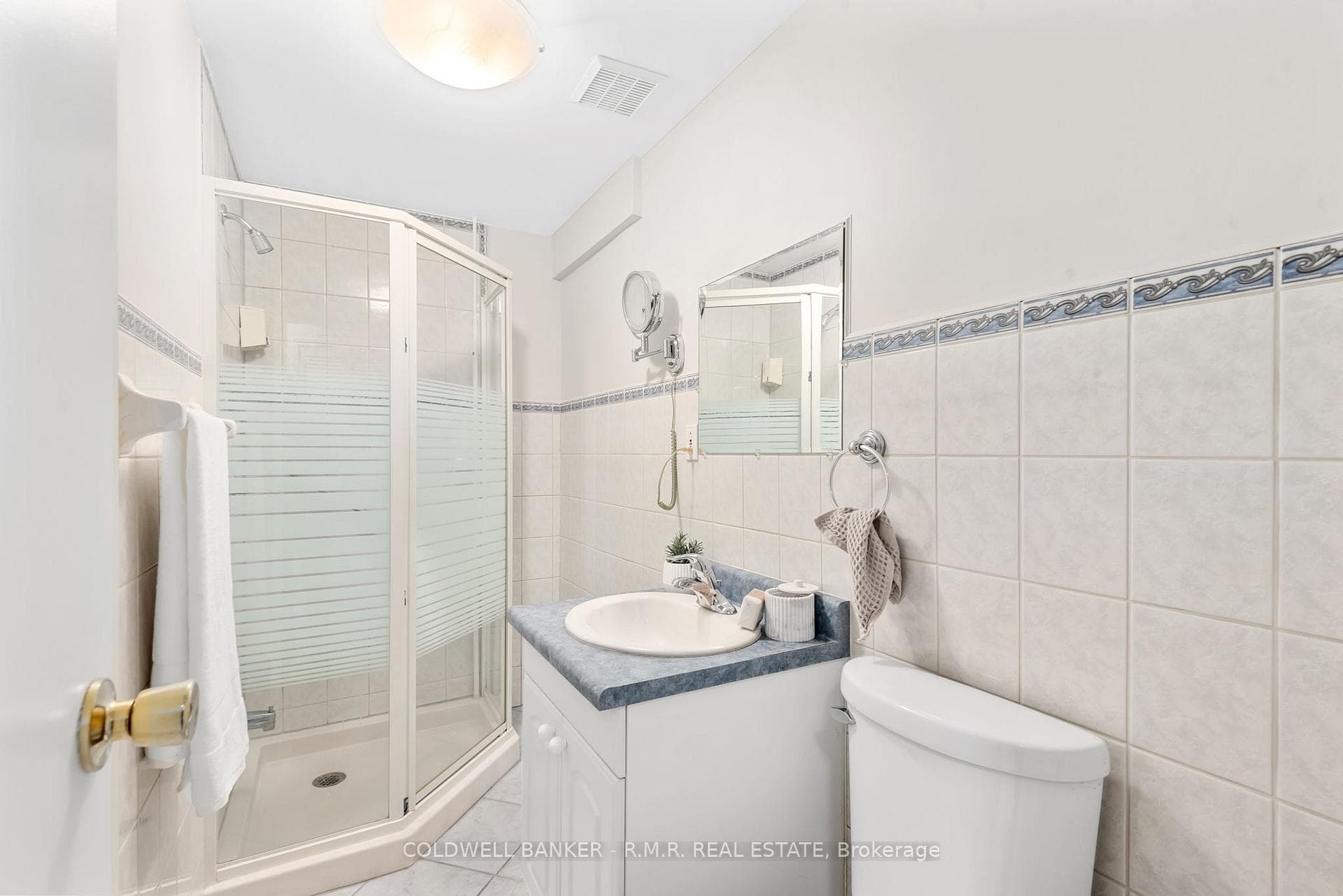 1482 Fieldgate Court photo 32