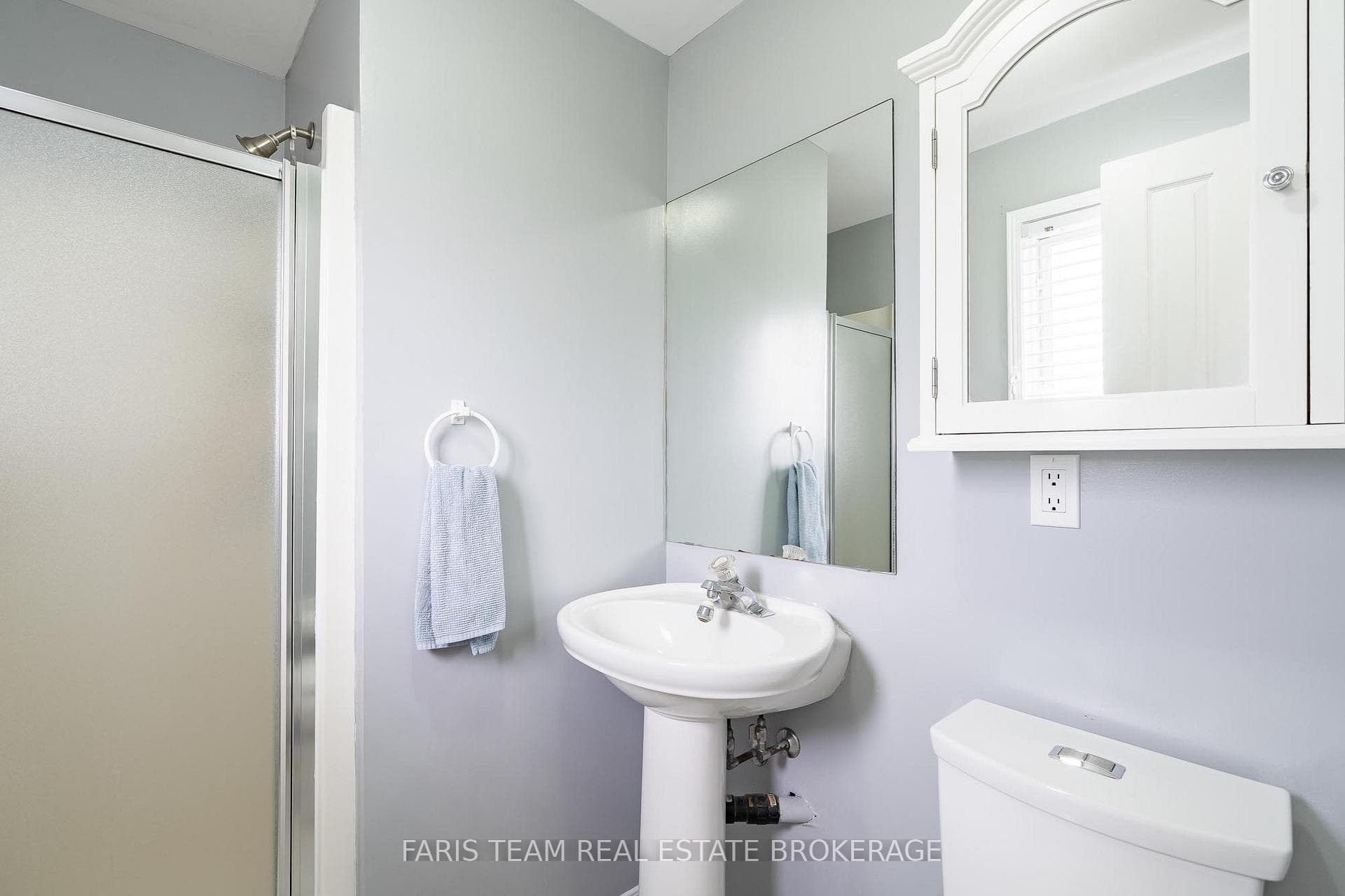 409 Anne Street photo 24
