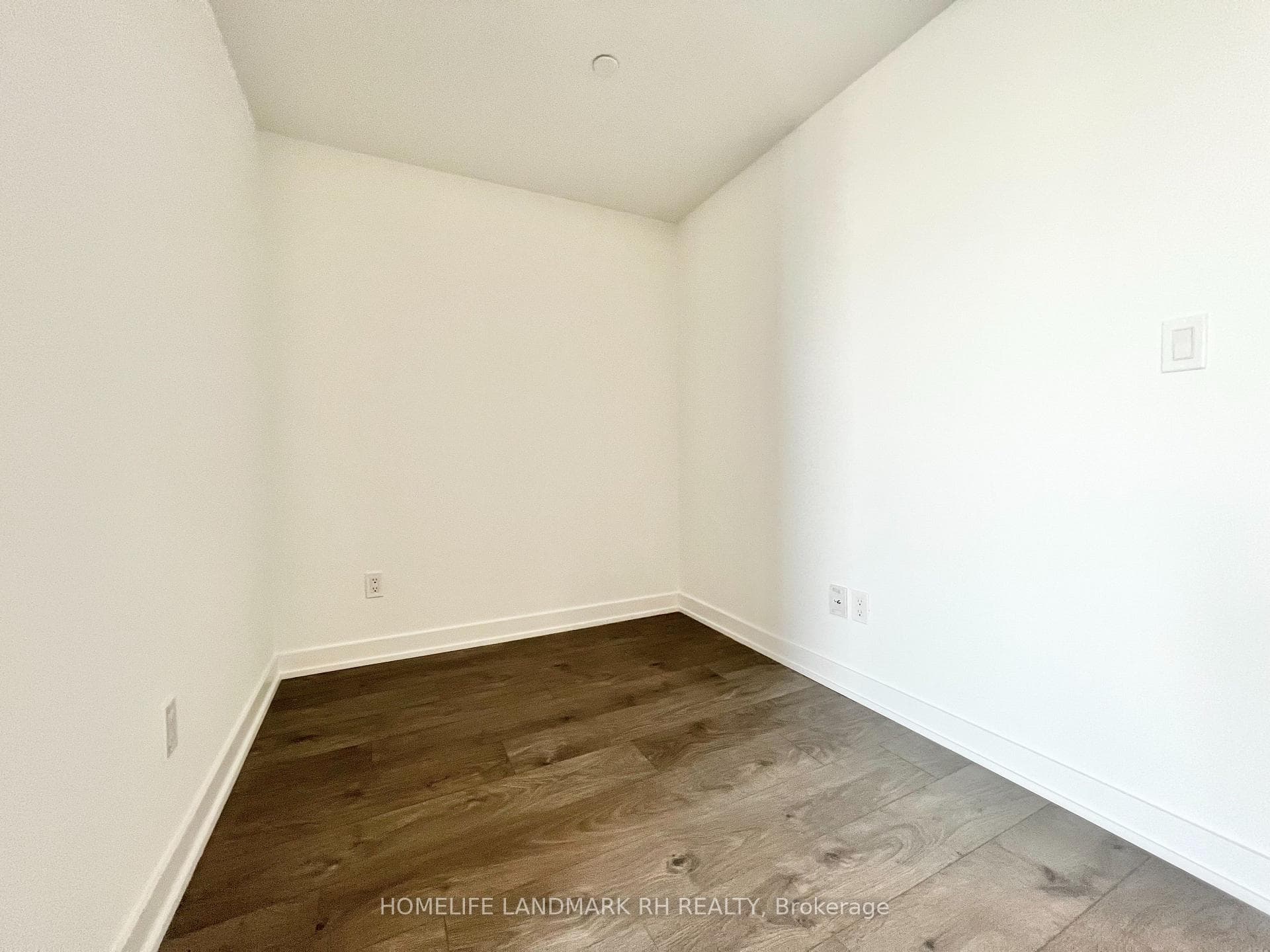 501 Yonge Street Unit 4803 photo 9