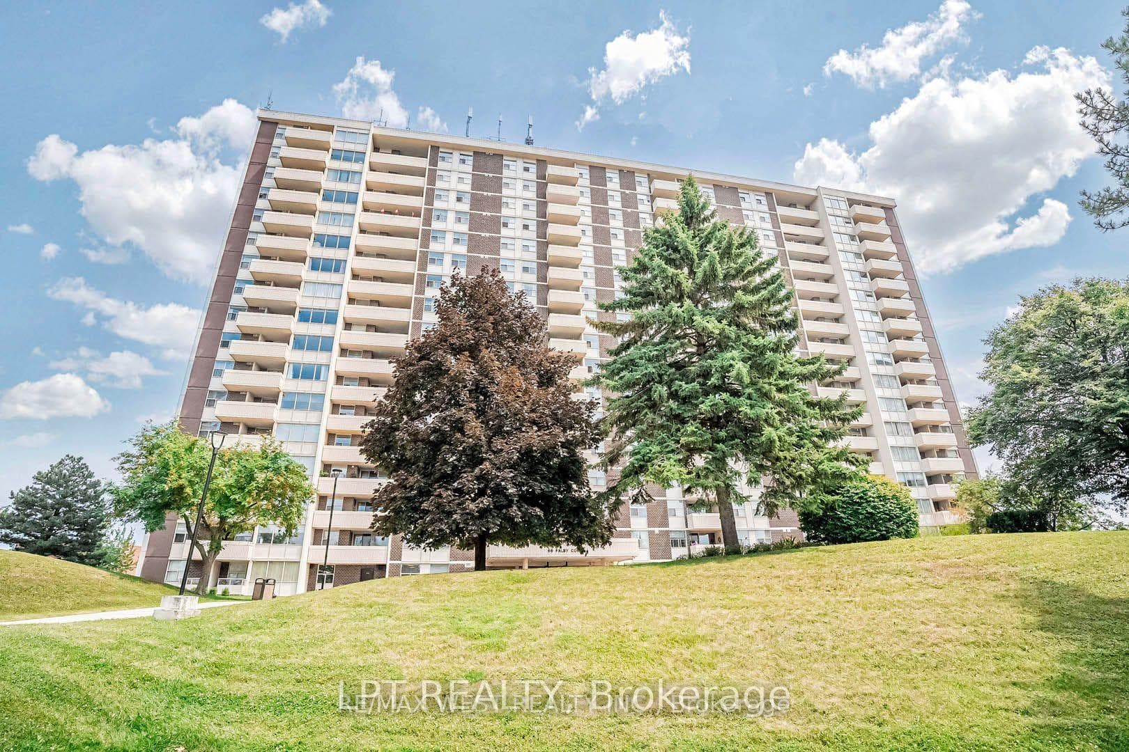 66 Falby Court Unit 811 photo 3