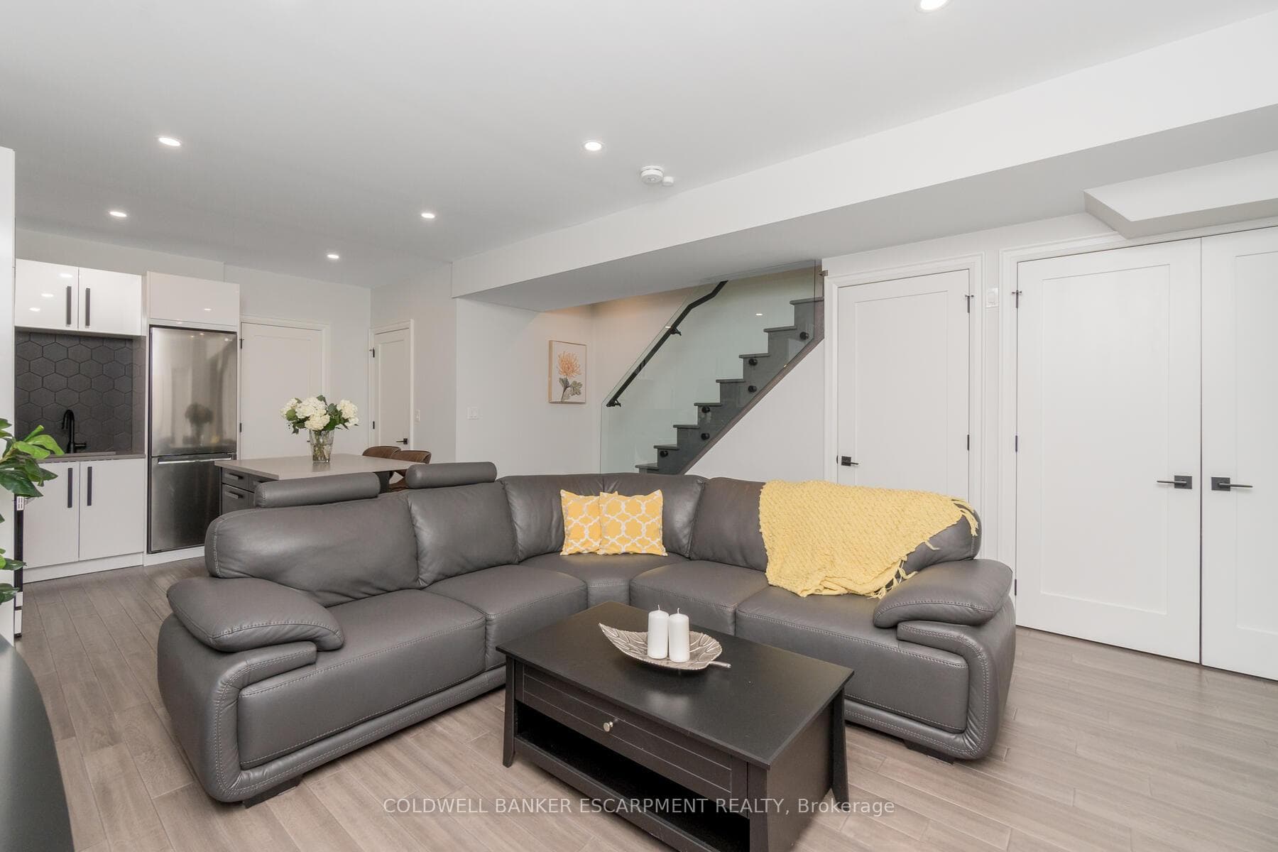 17 Bruton Road photo 18