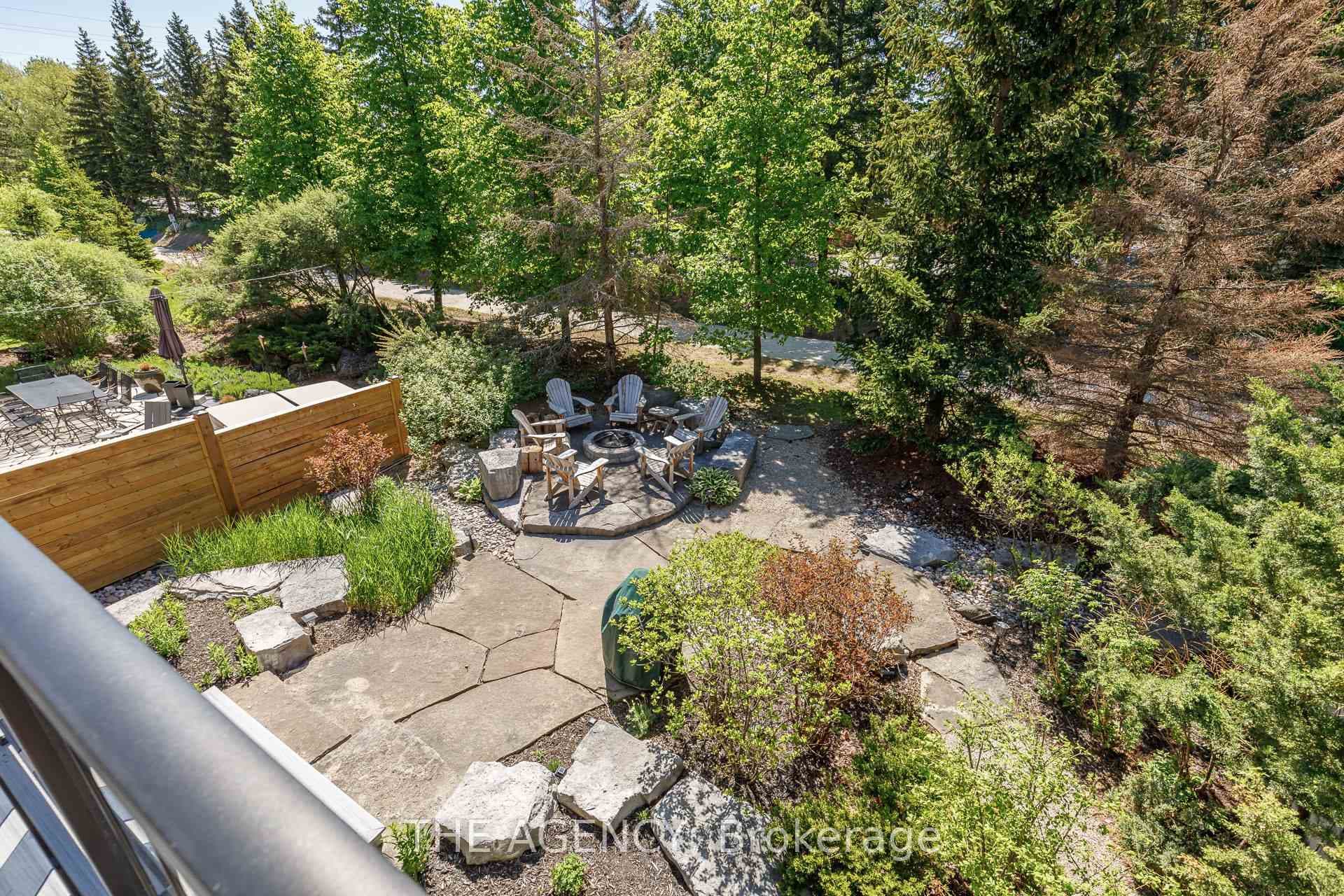 129 Venture Boulevard photo 37