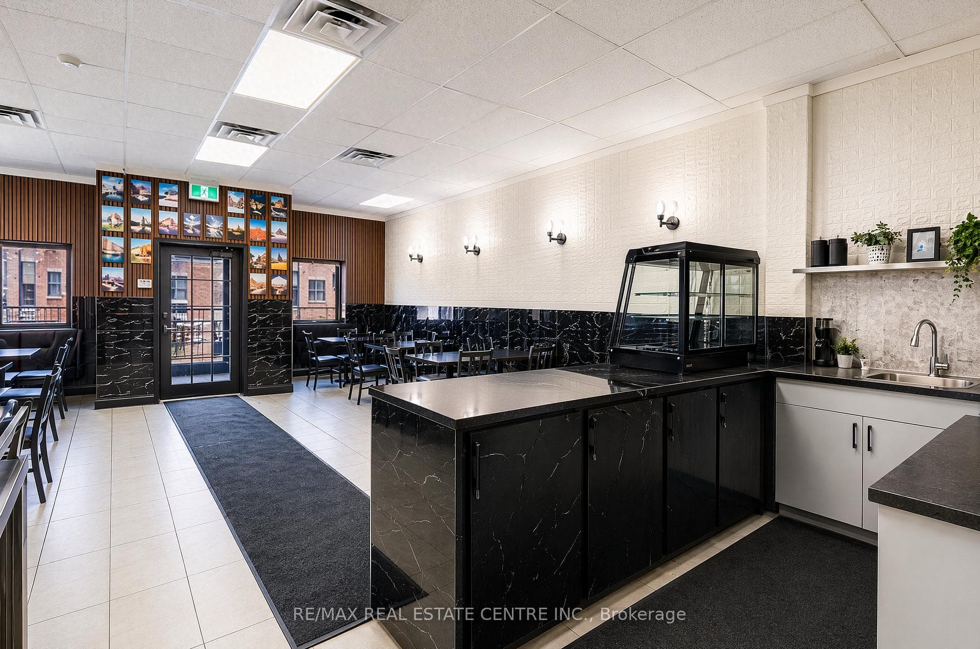 1139-1175 University Avenue photo 9