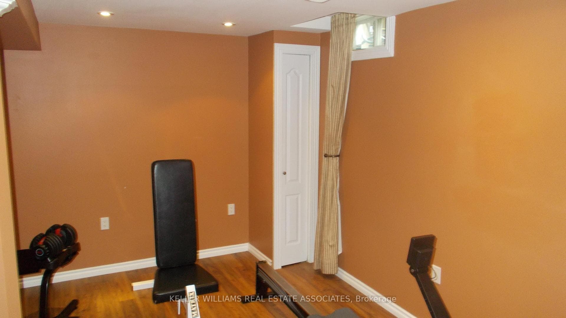 913 Tambourine Terrace photo 12