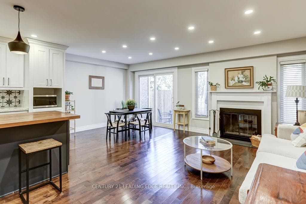 89 REGINALD Crescent photo 15