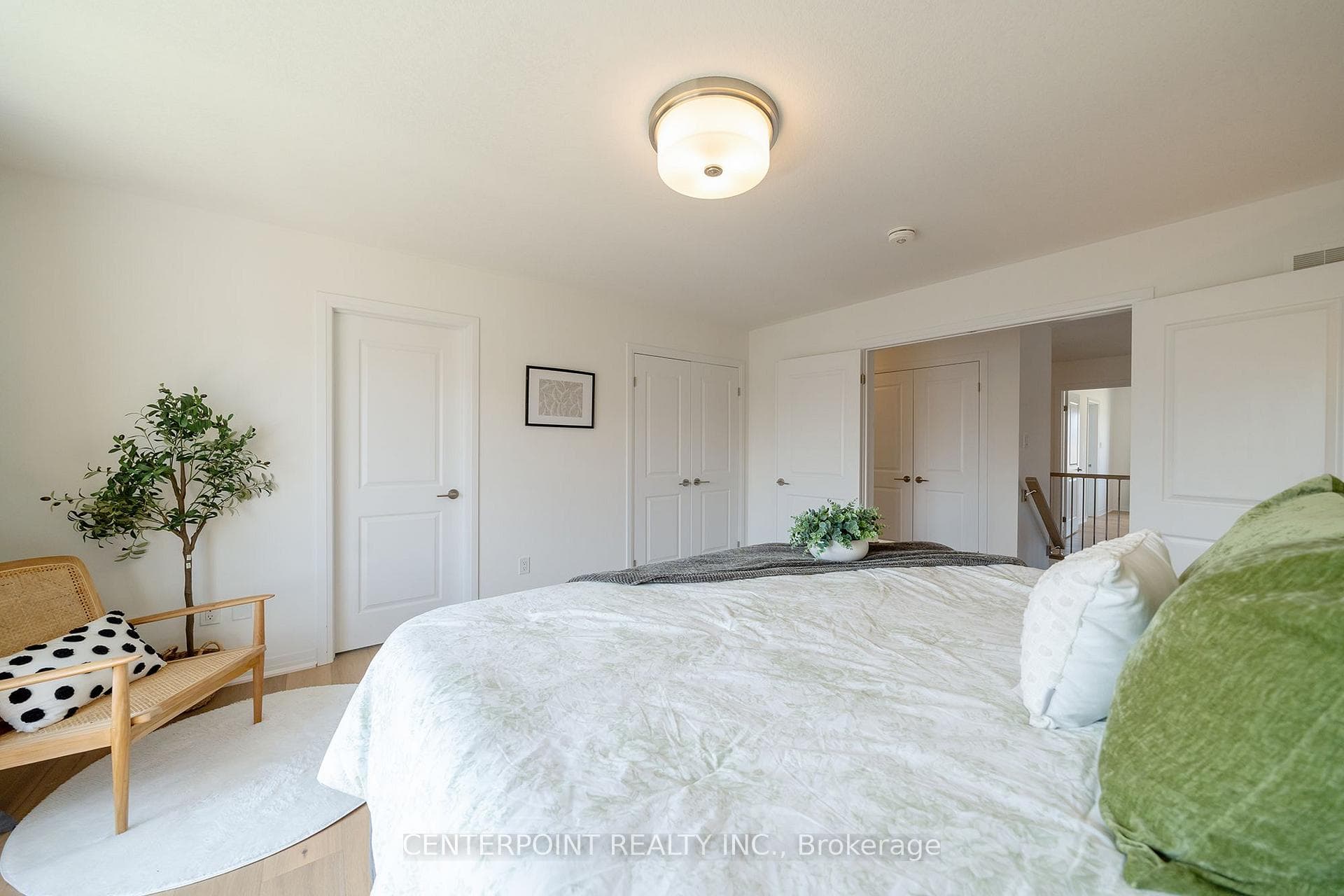 419 SPRINGBROOK Avenue photo 16