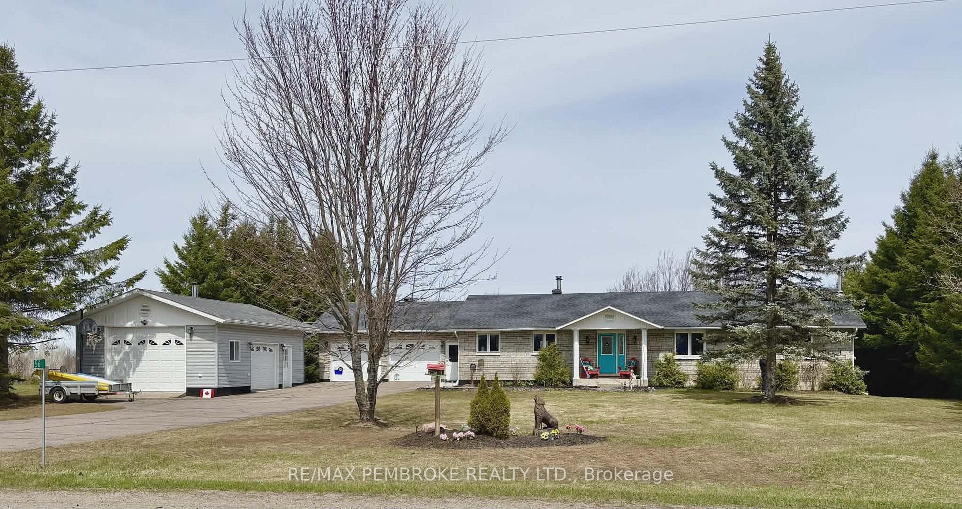56 Robertson Drive photo 3