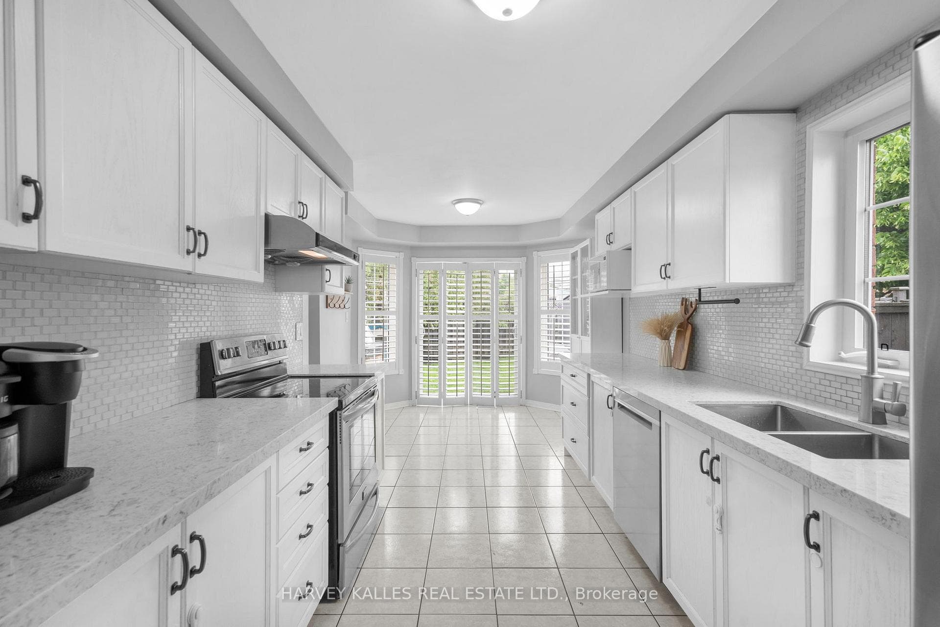1 Hirst Avenue photo 13