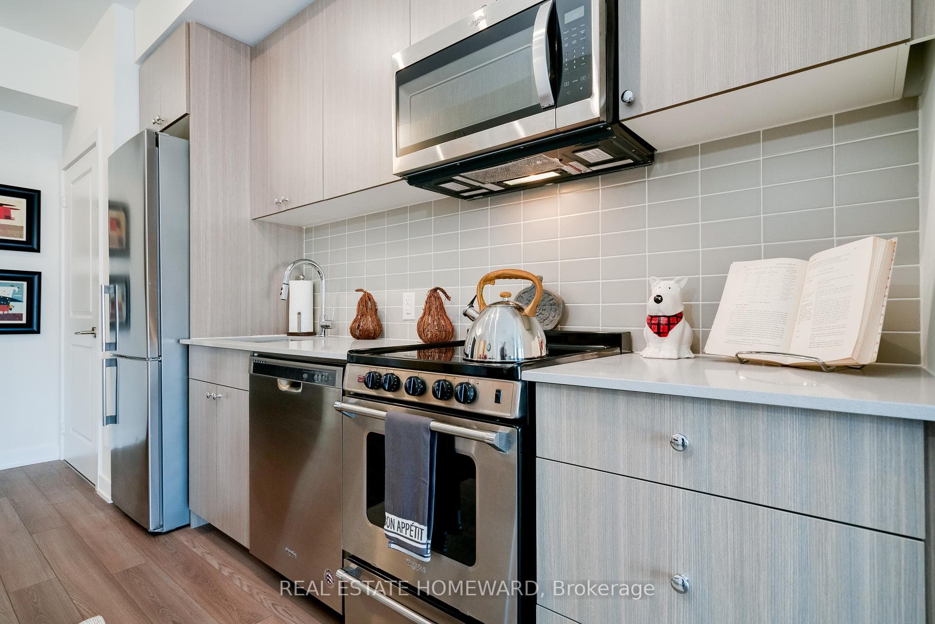 2799 Kingston Road Unit 321 photo 18