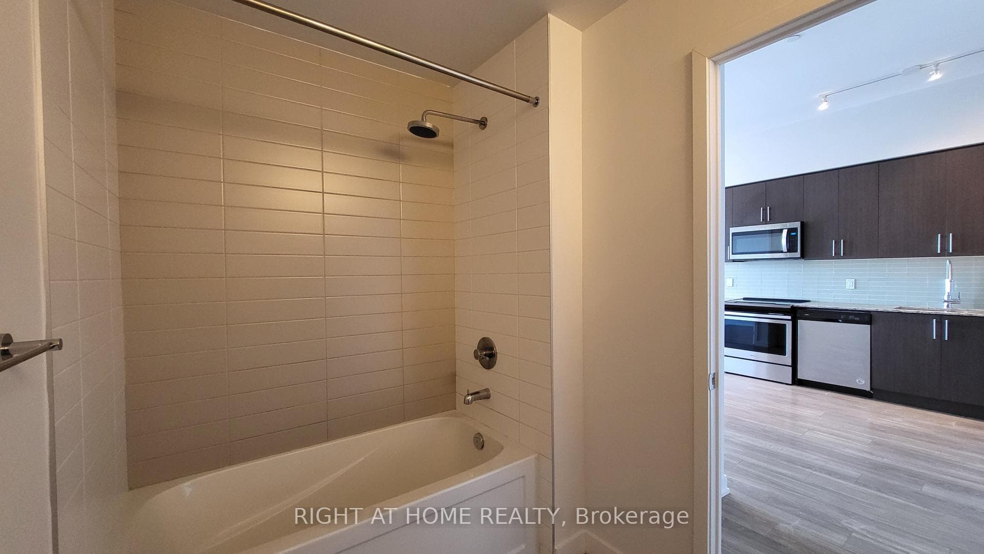 4055 Parkside Village Drive Unit 433 photo 13