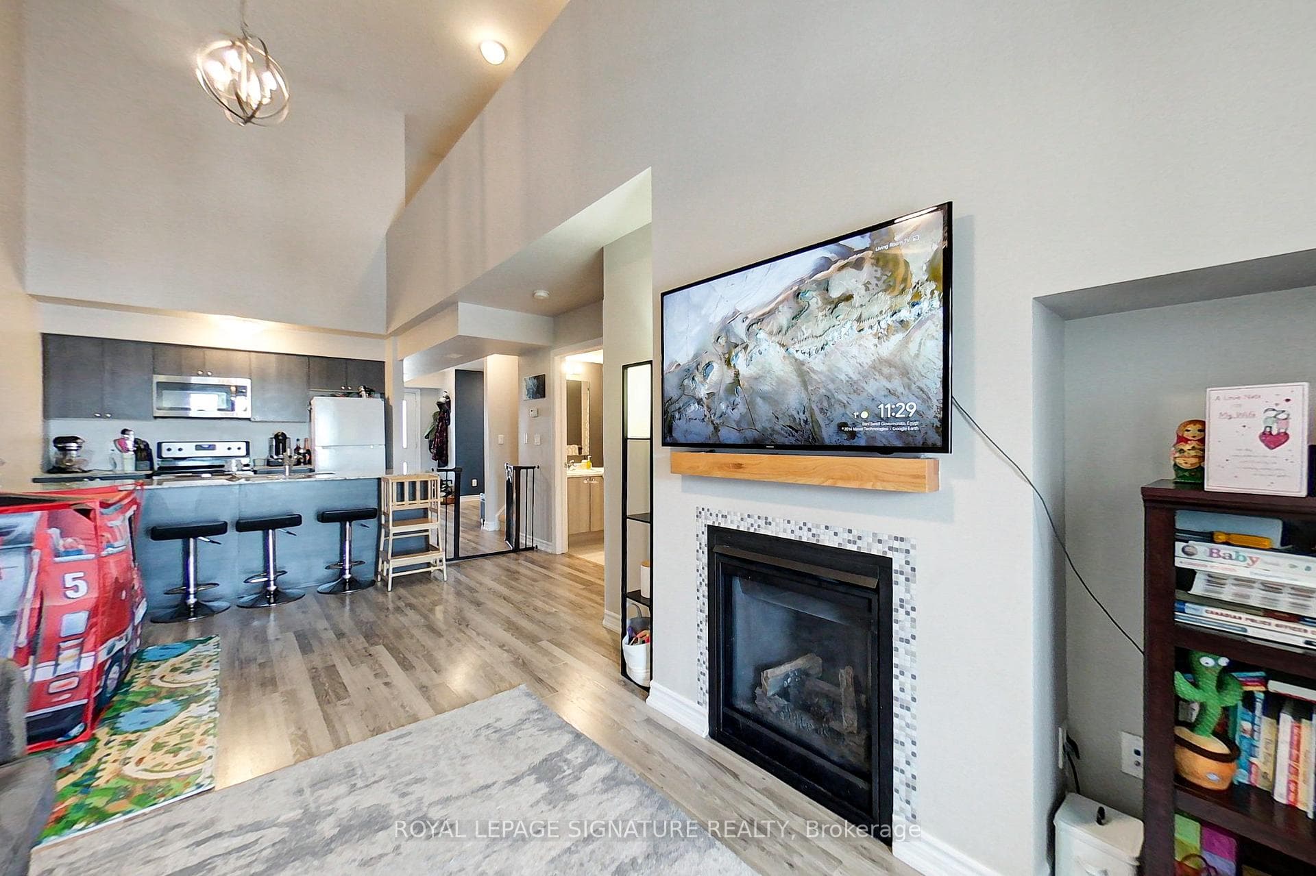 7 Anchorage Crescent Unit 304 photo 13