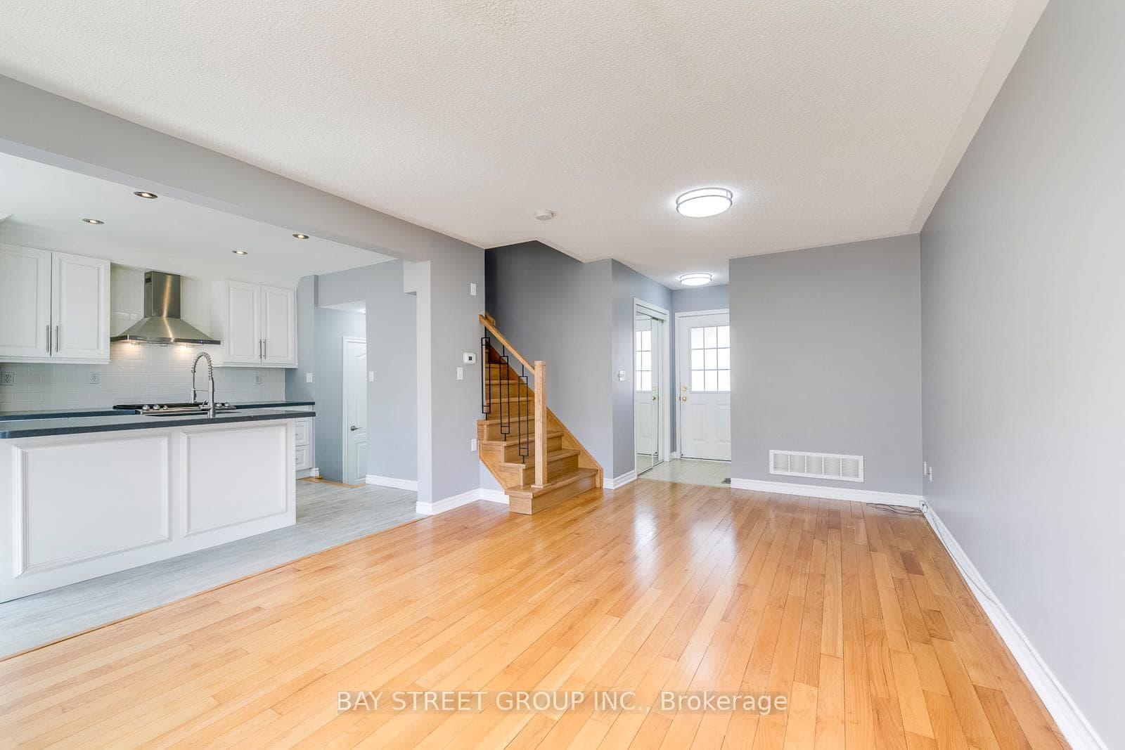 1038 Barclay Circle photo 7