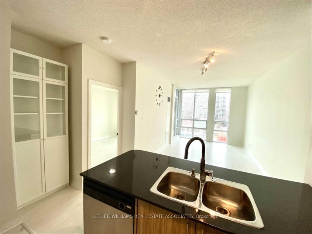 3515 Kariya Drive Unit 901 photo 7