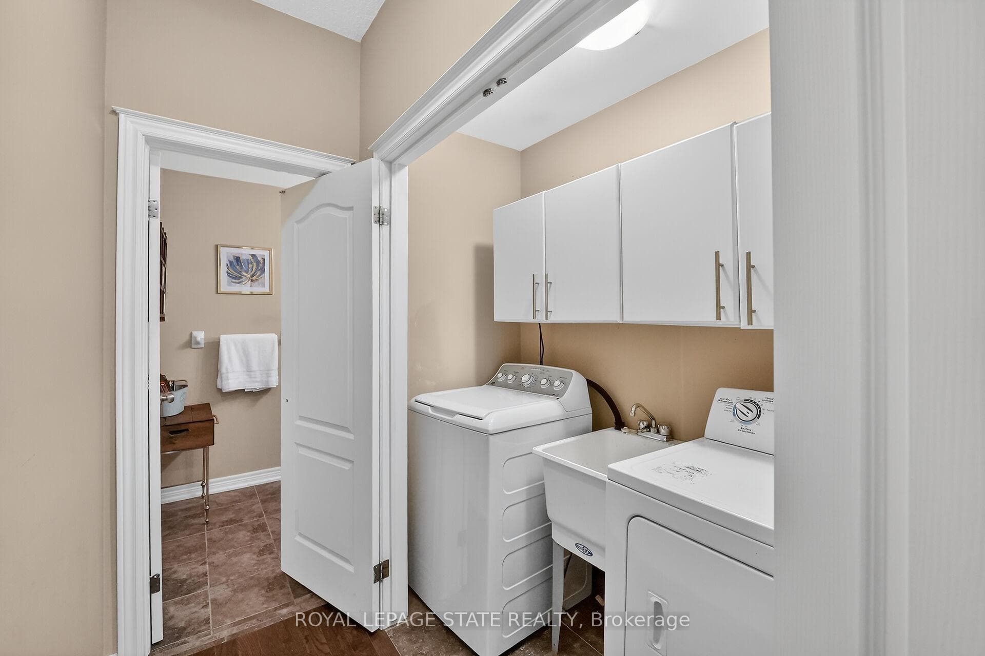 4100 Cassandra Drive photo 17