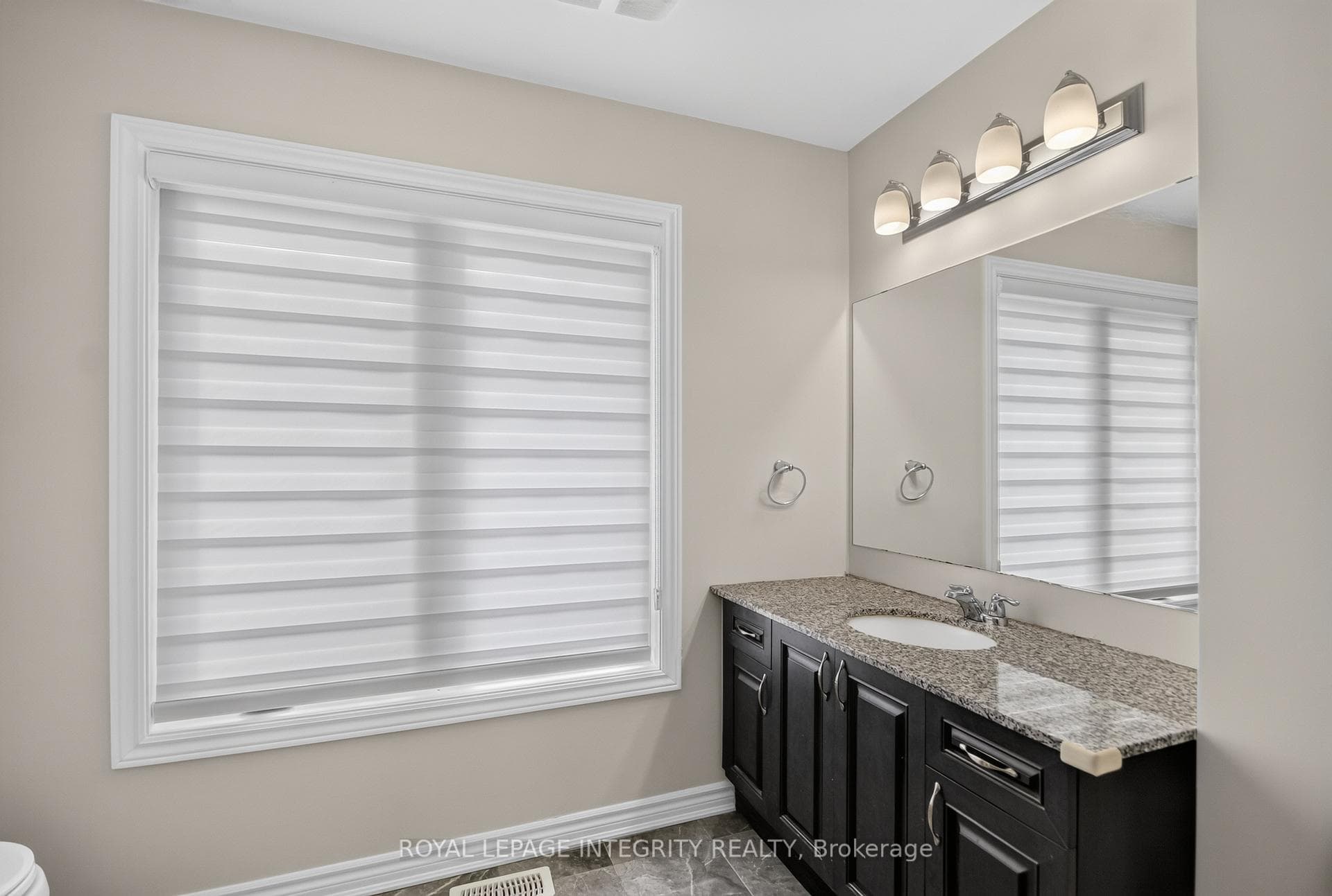 364 Aphelion Crescent photo 31