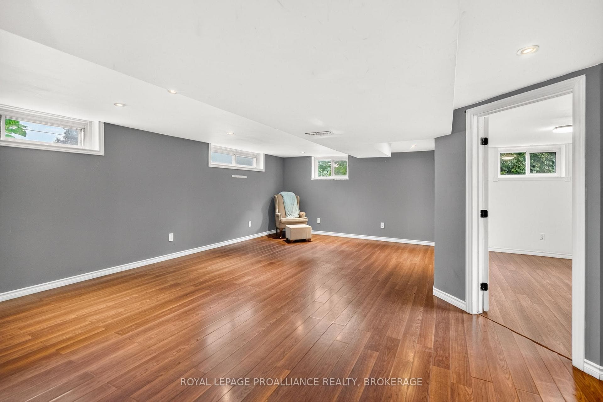 34 Sherwood Avenue photo 23