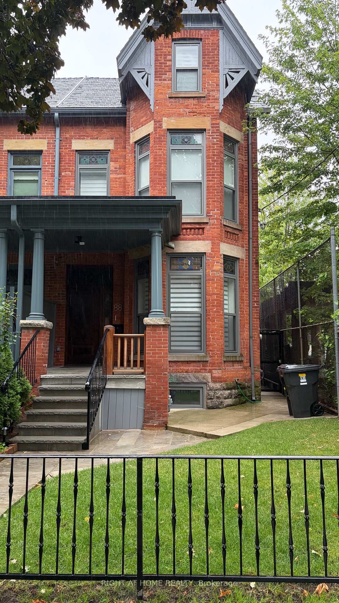 88 Brunswick Avenue Unit Apt 1 photo 1