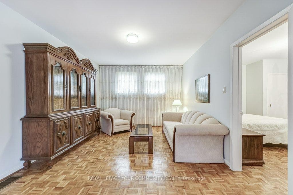 2 Windridge Drive photo 12