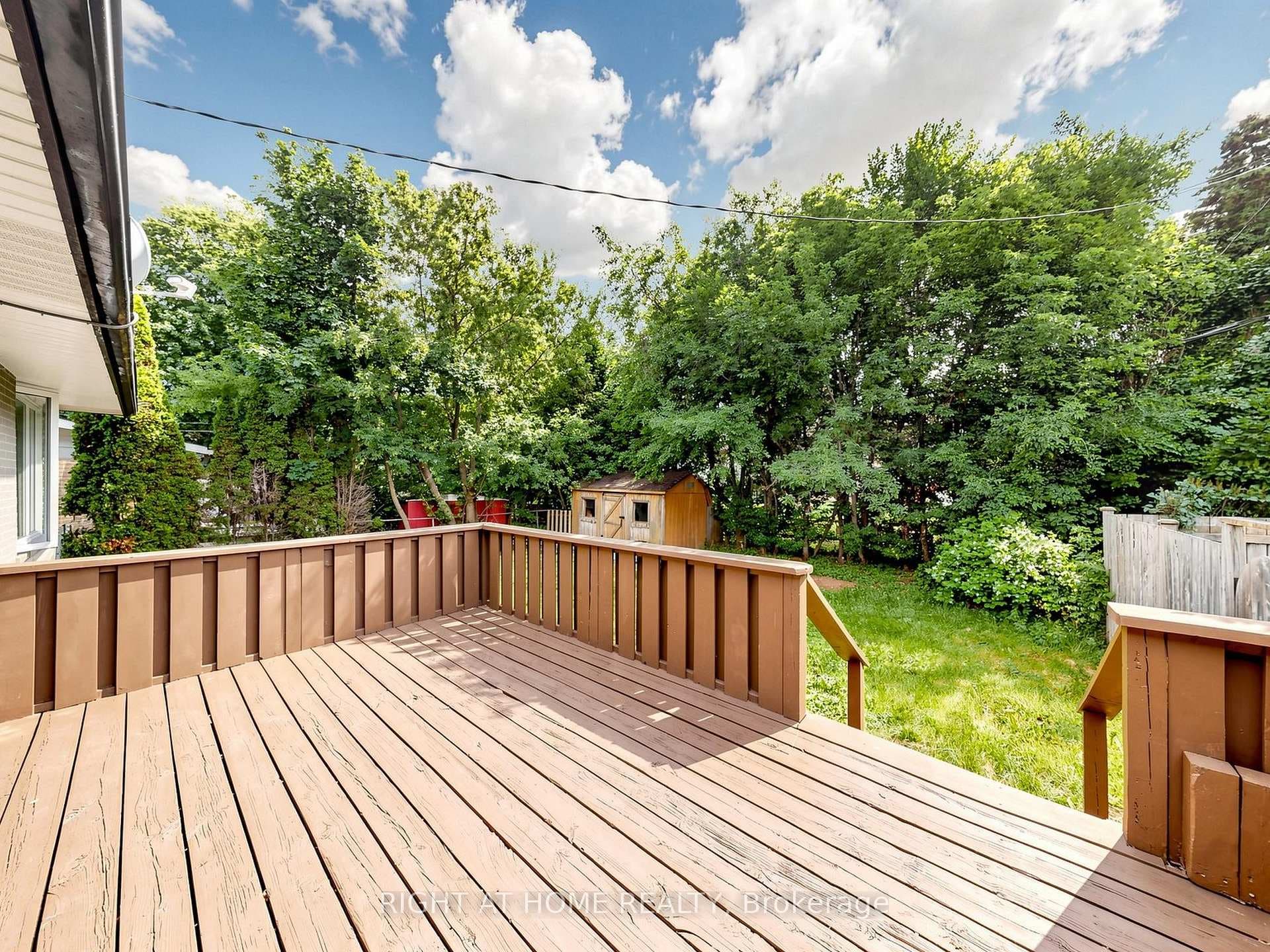 8 Caledonia Road photo 9