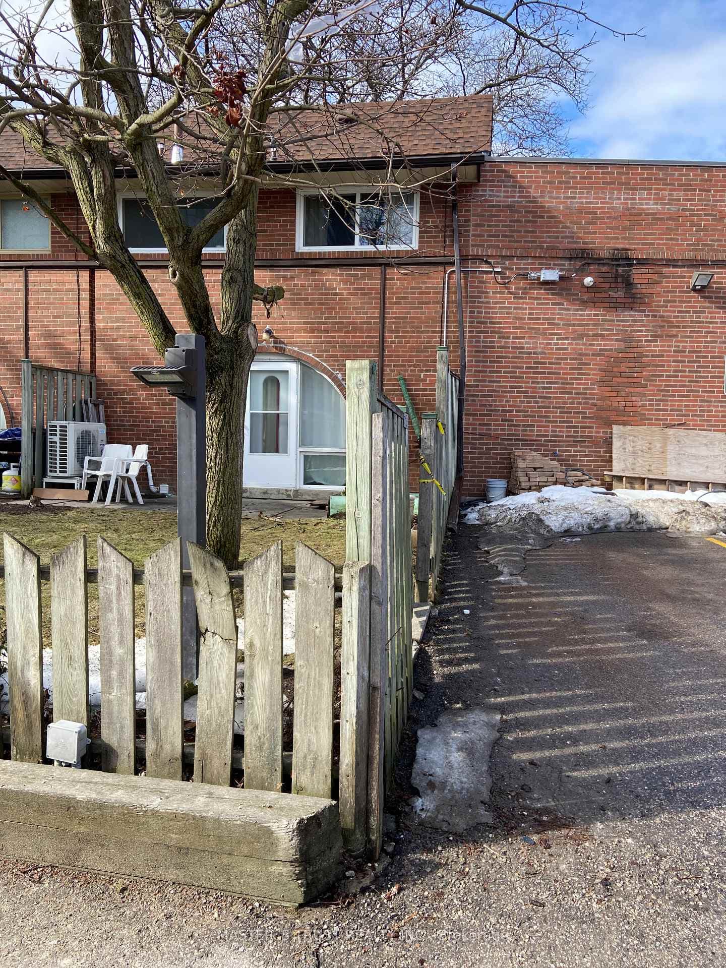 10 Esterbrooke Avenue Unit 35 photo 3