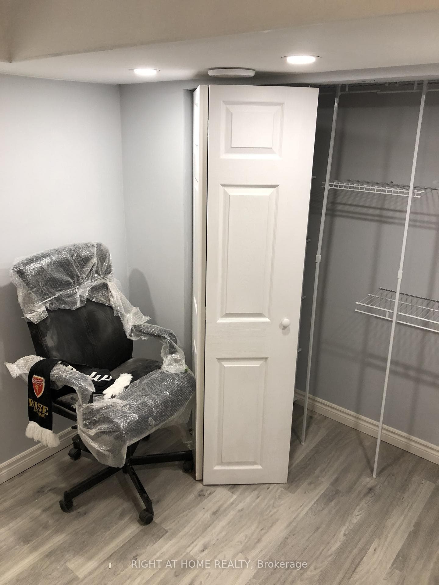 BSMT CLOSET