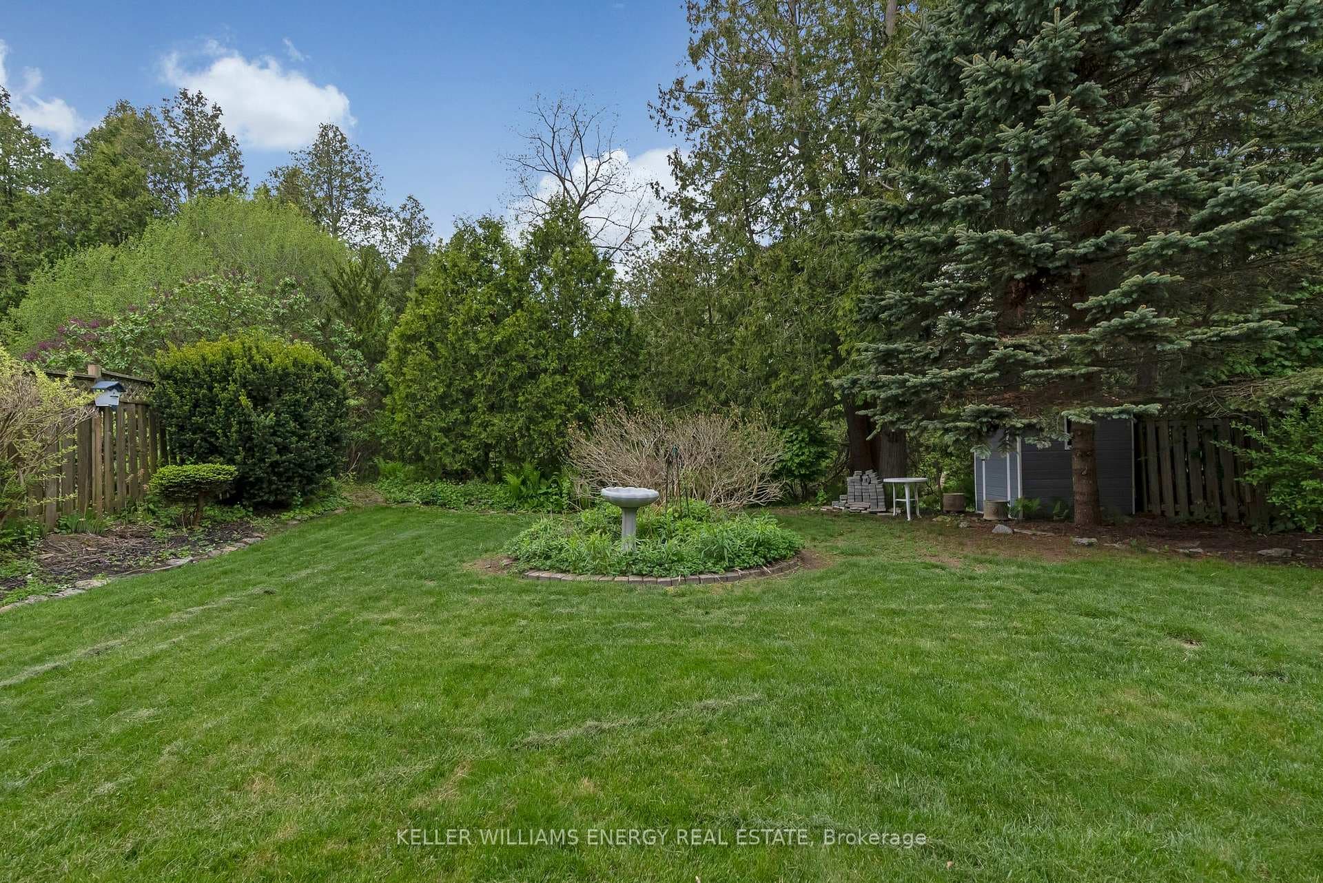 969 Frei Street photo 33