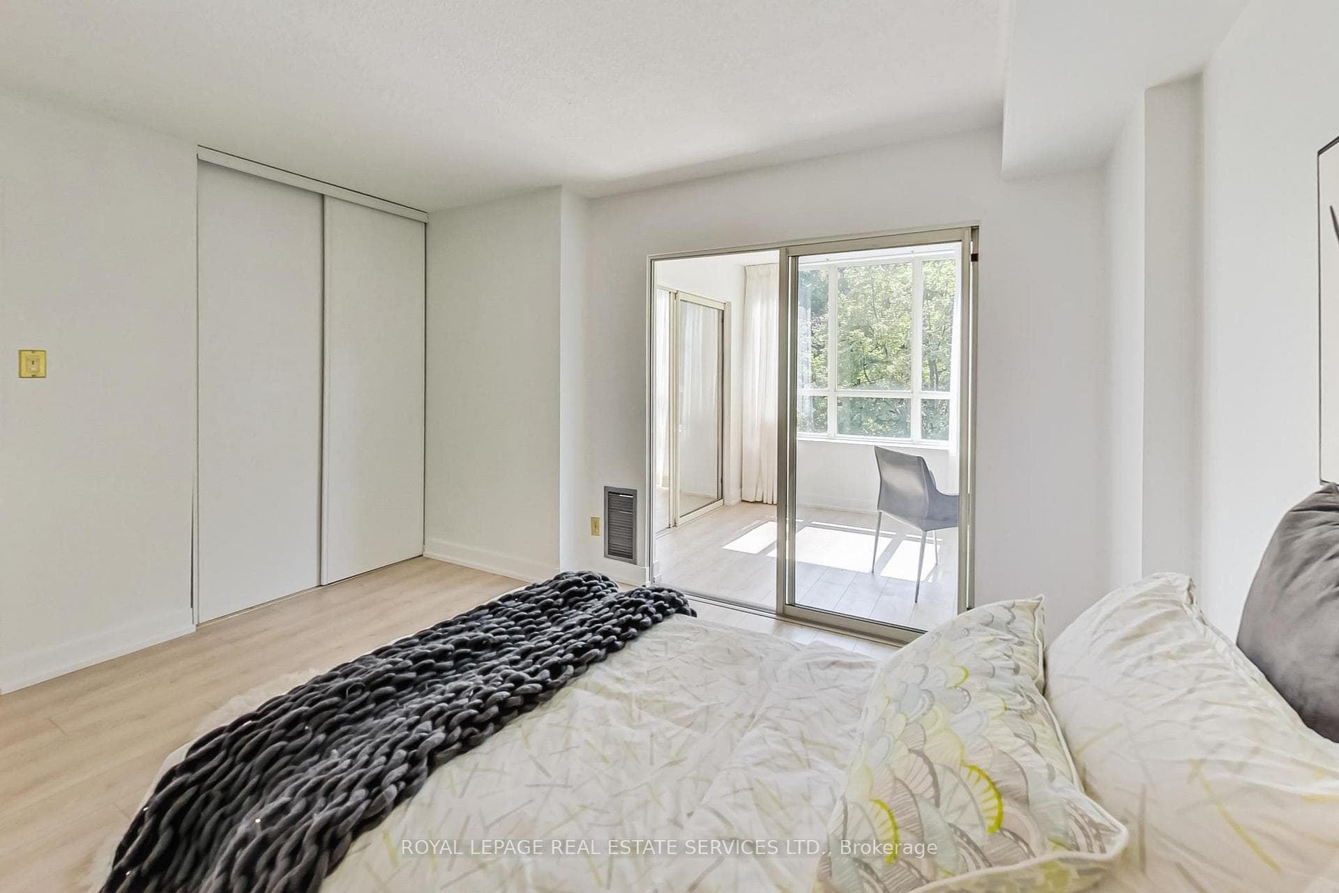205 Wynford Drive Unit 203 photo 22