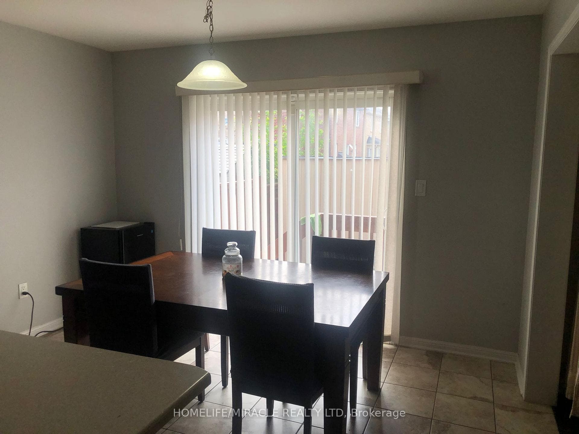 25 Seafair Crescent photo 16