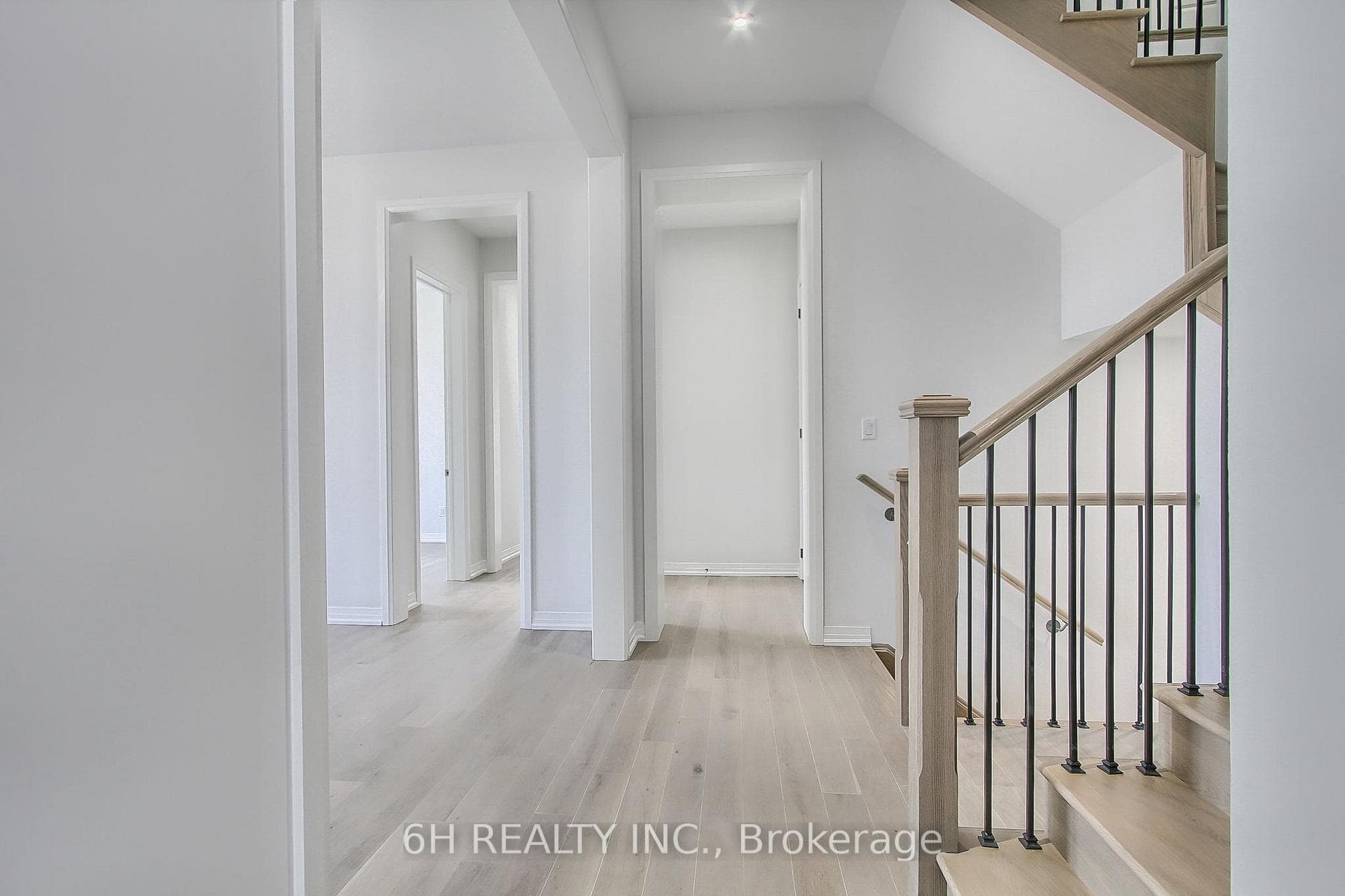 274 MCKEAN Drive photo 4