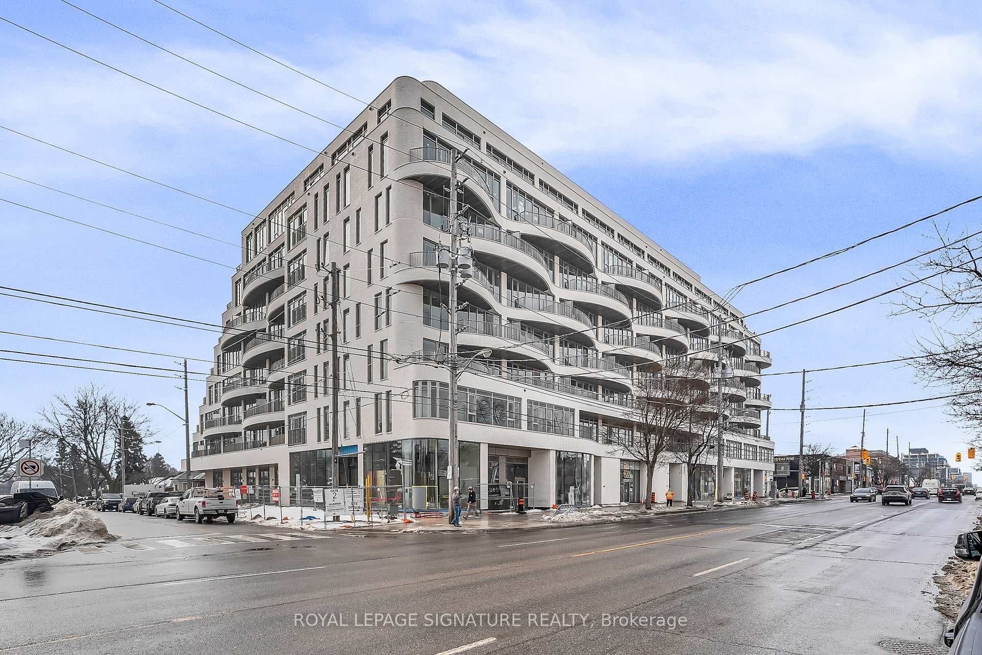 689 The Queensway N/A Unit 214 photo 2