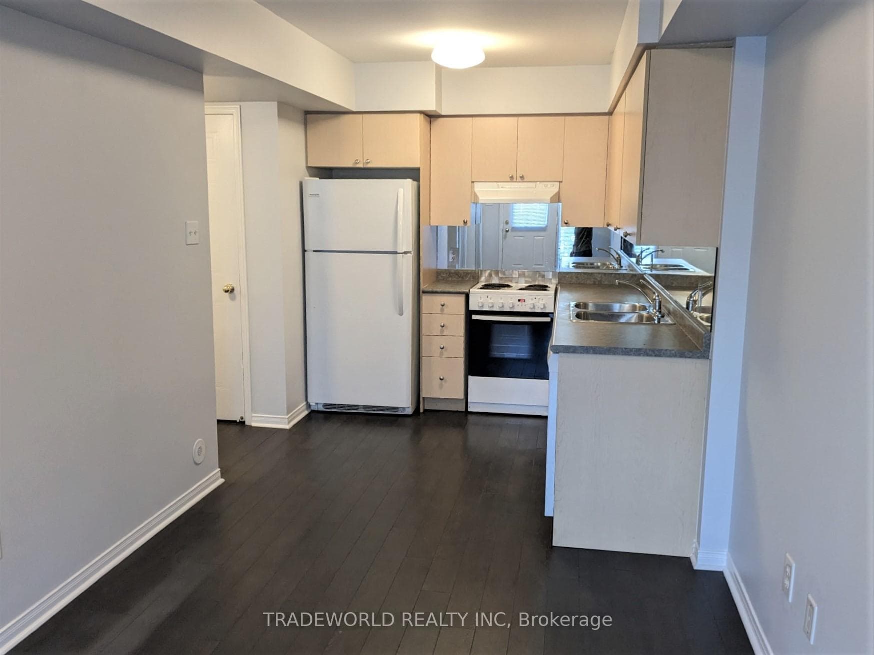 150 Chancery Road Unit 9 photo 4
