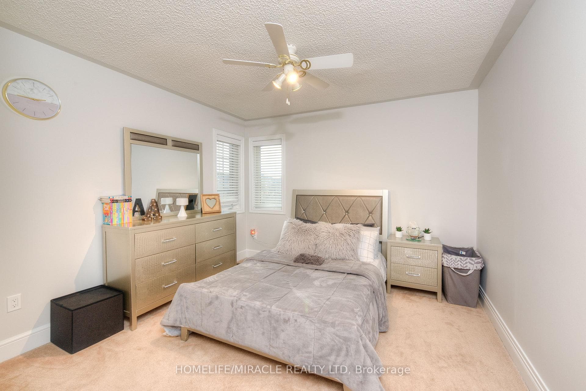 66 Pico Crescent photo 18
