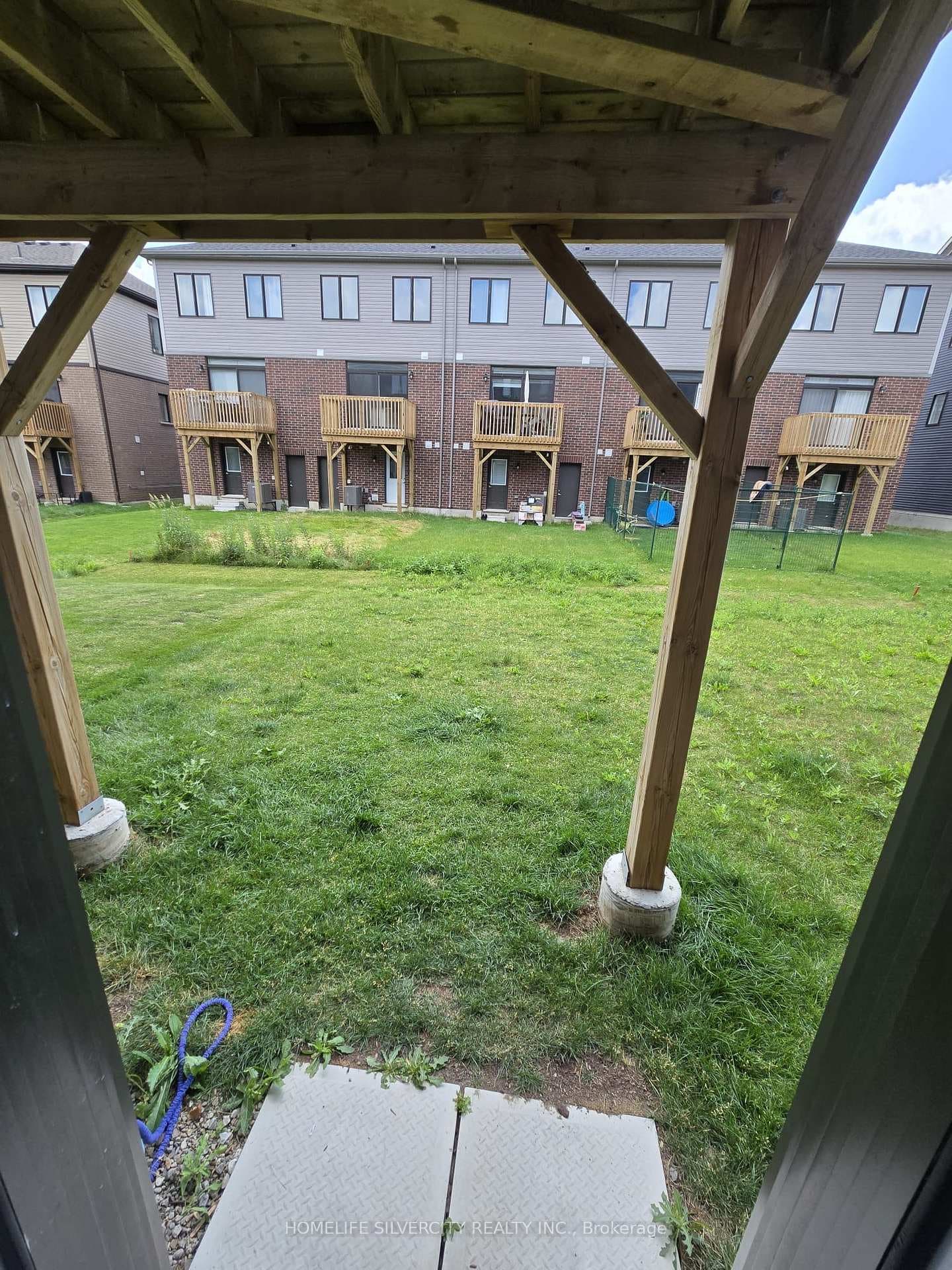 33 Baskett Street photo 16